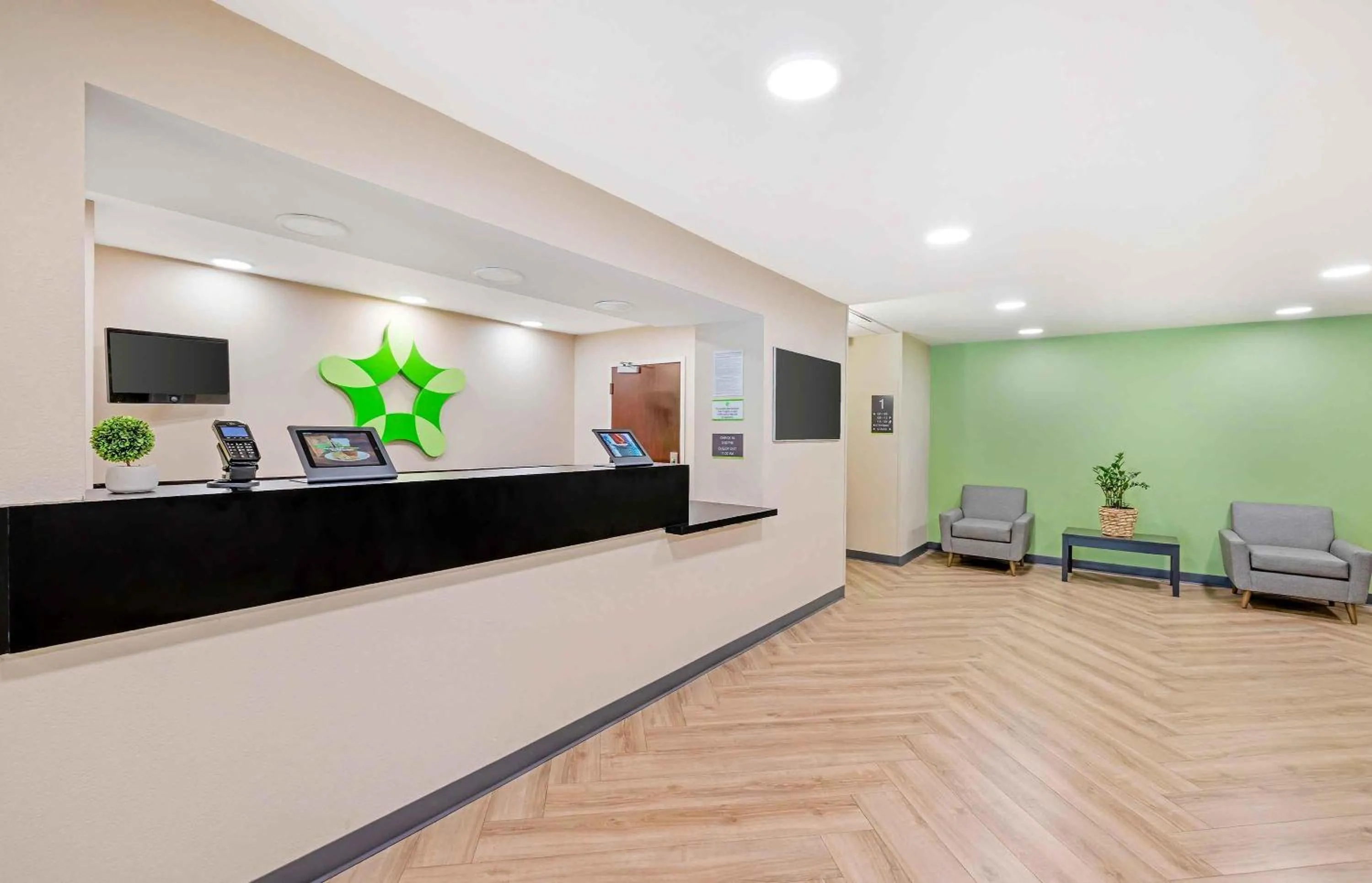 Lobby or reception in Extended Stay America Suites - San Diego - Carlsbad Village by the Sea