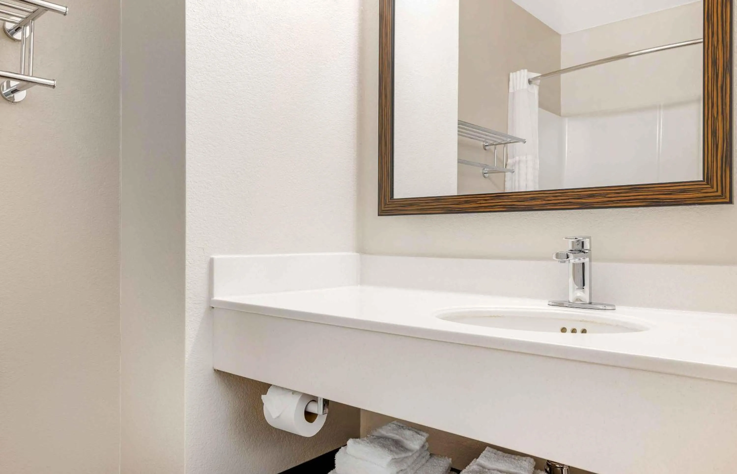 Bathroom in Extended Stay America Suites - San Diego - Carlsbad Village by the Sea