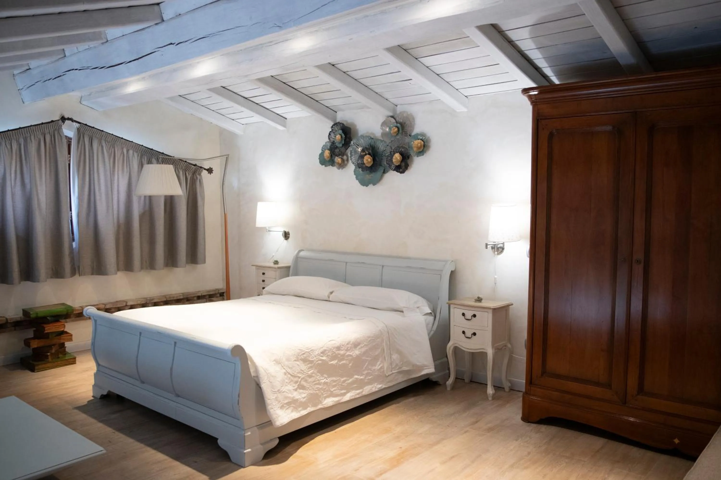 Bed in Villa Domus Petra