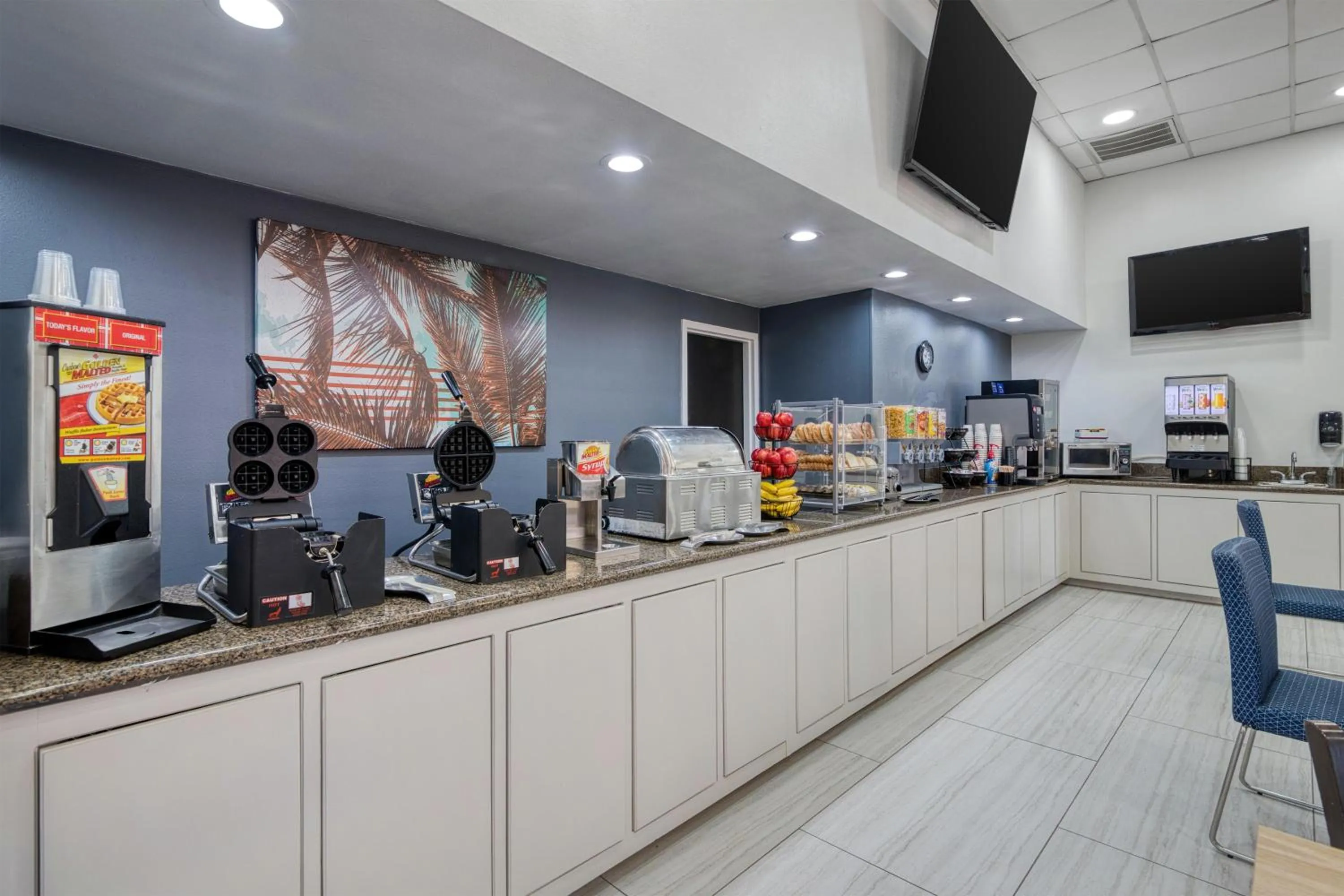 Breakfast in Best Western Of Walterboro