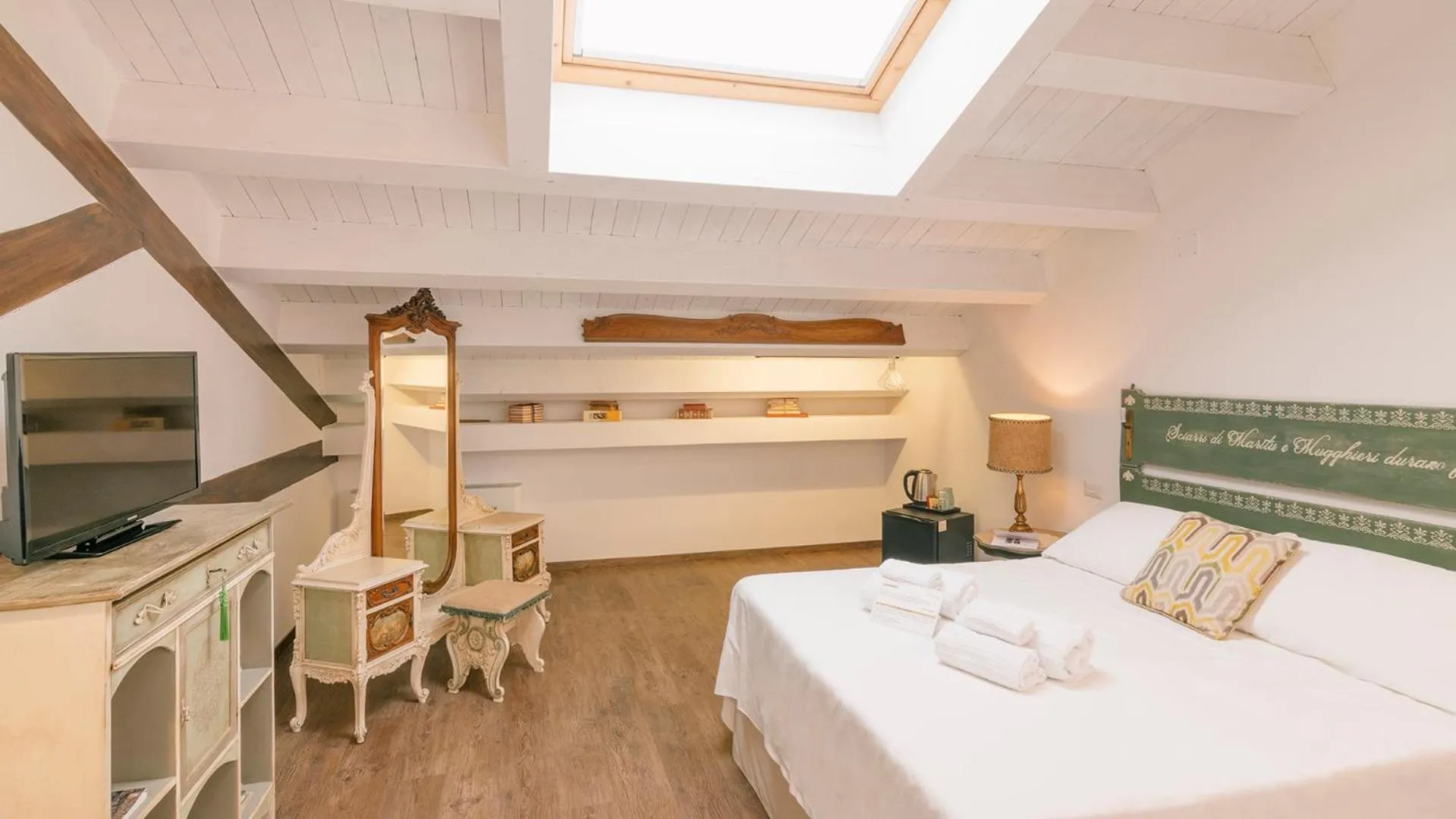 Bedroom, Bed in Addimora Boutique Suites