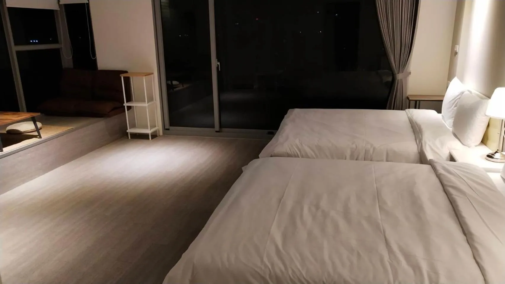 Communal lounge/ TV room, Bed in 想駐逢甲 Shine Residence