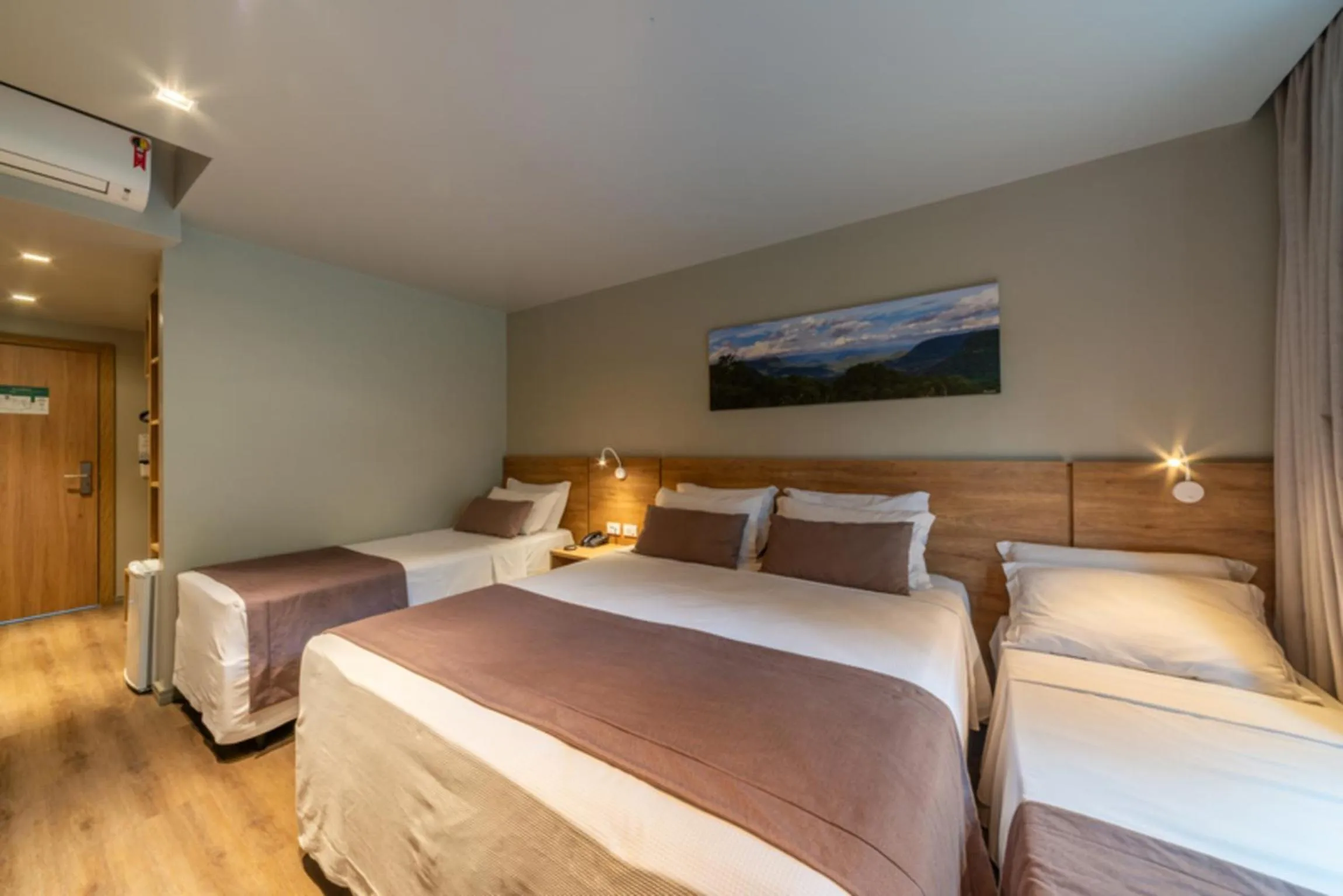 Bedroom, Bed in Hotel Laghetto Fratello