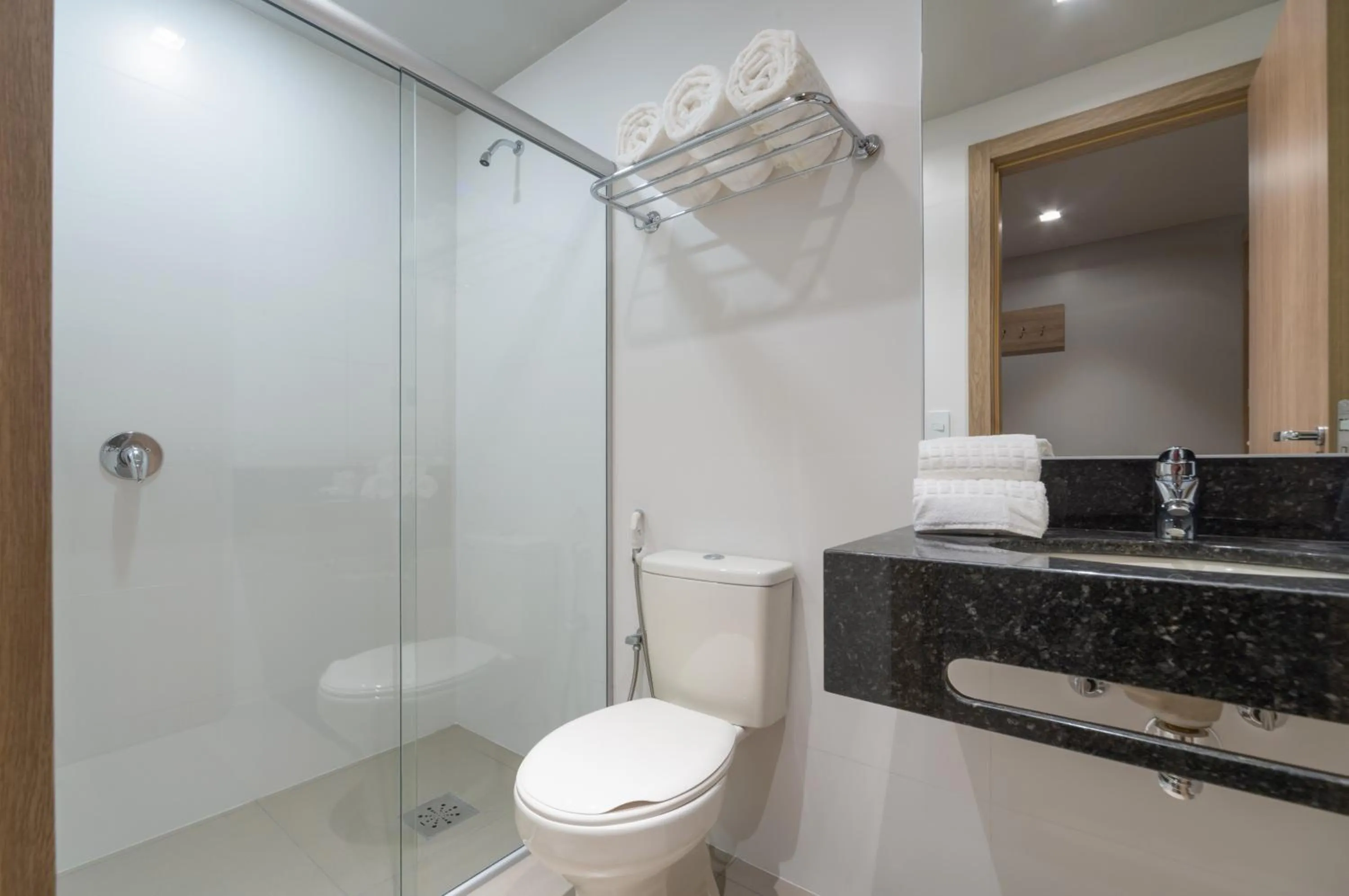 Bathroom in Hotel Laghetto Fratello