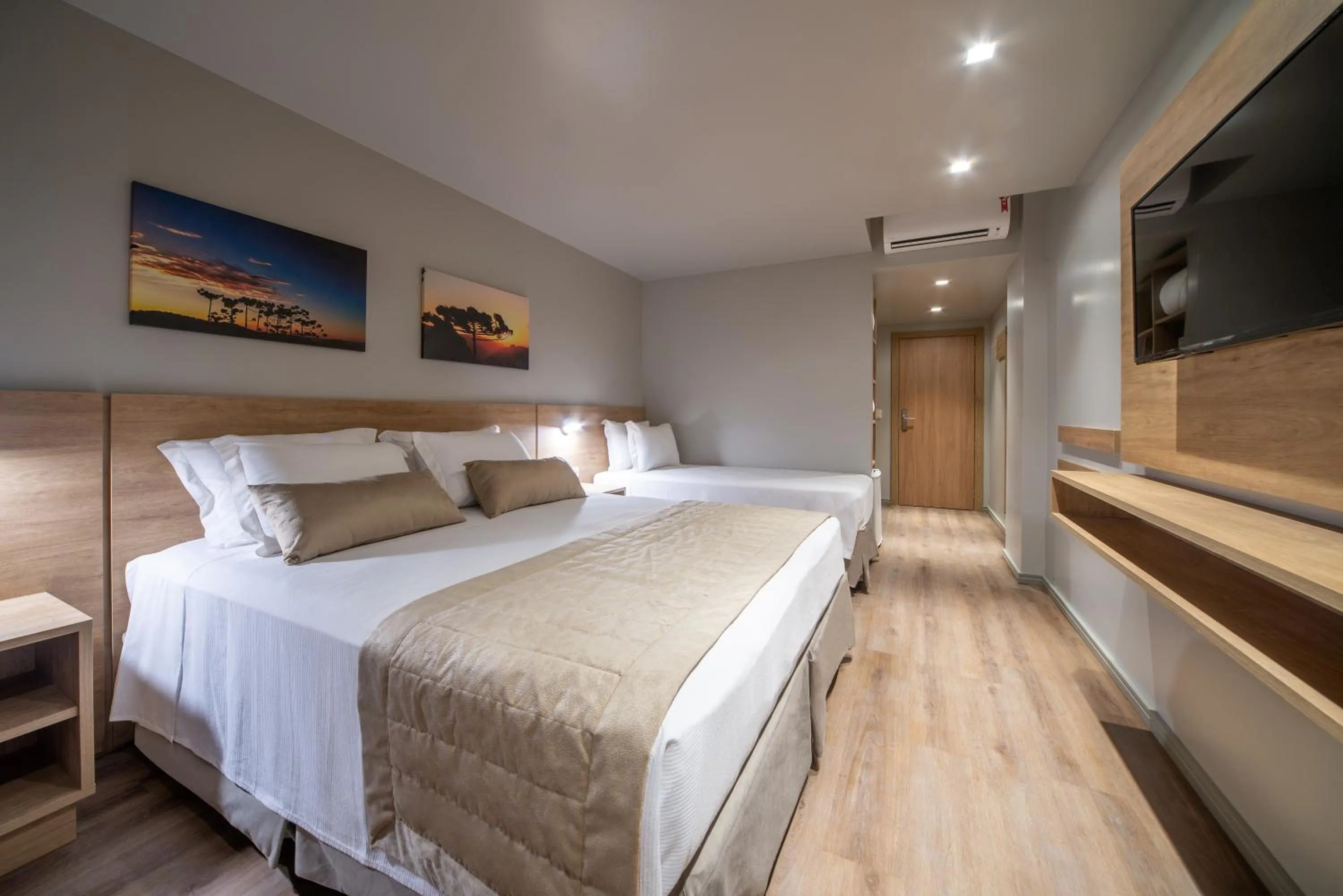 Bedroom, Bed in Hotel Laghetto Fratello