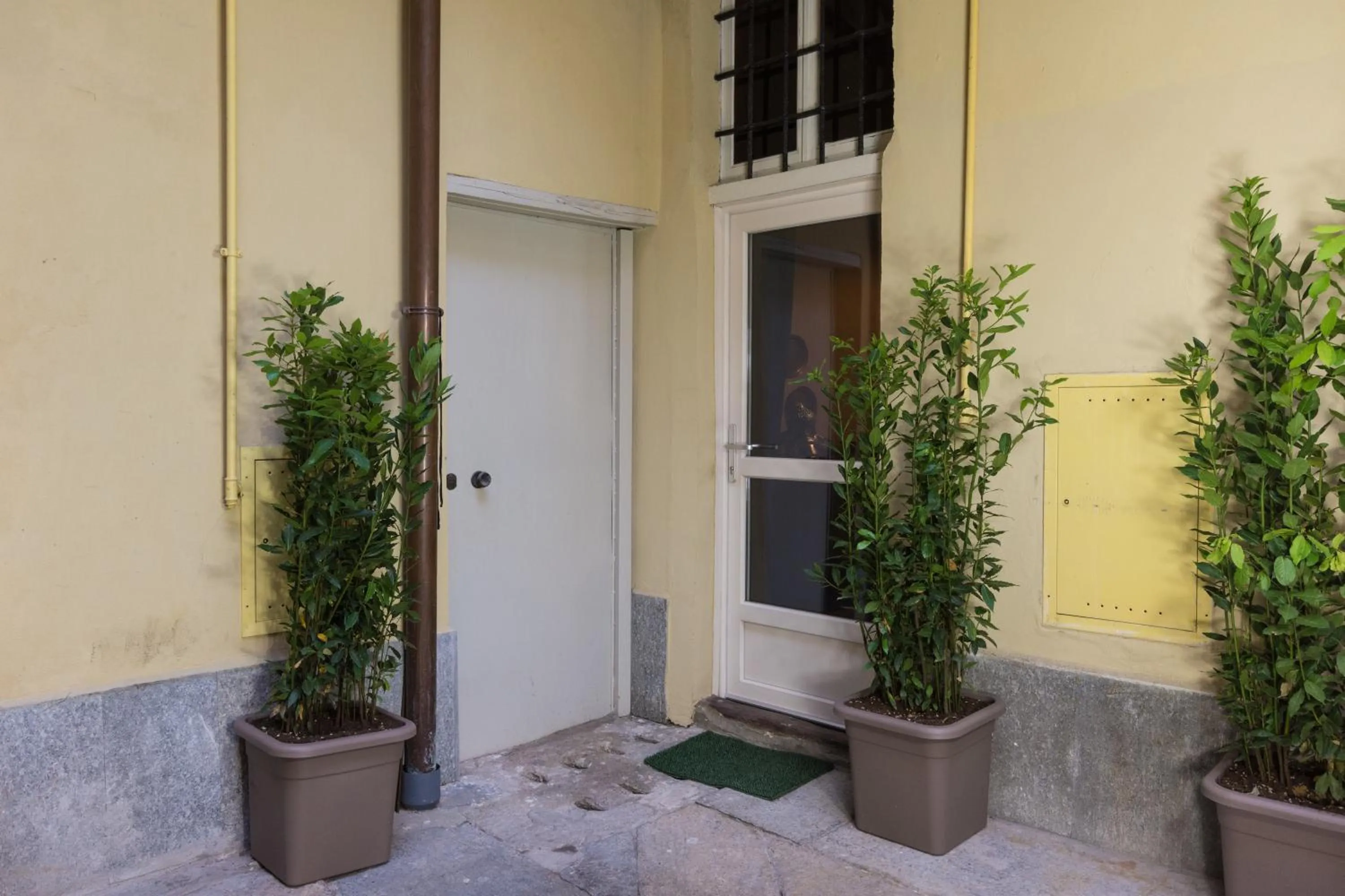 Facade/entrance in Le petit coeur de la ville