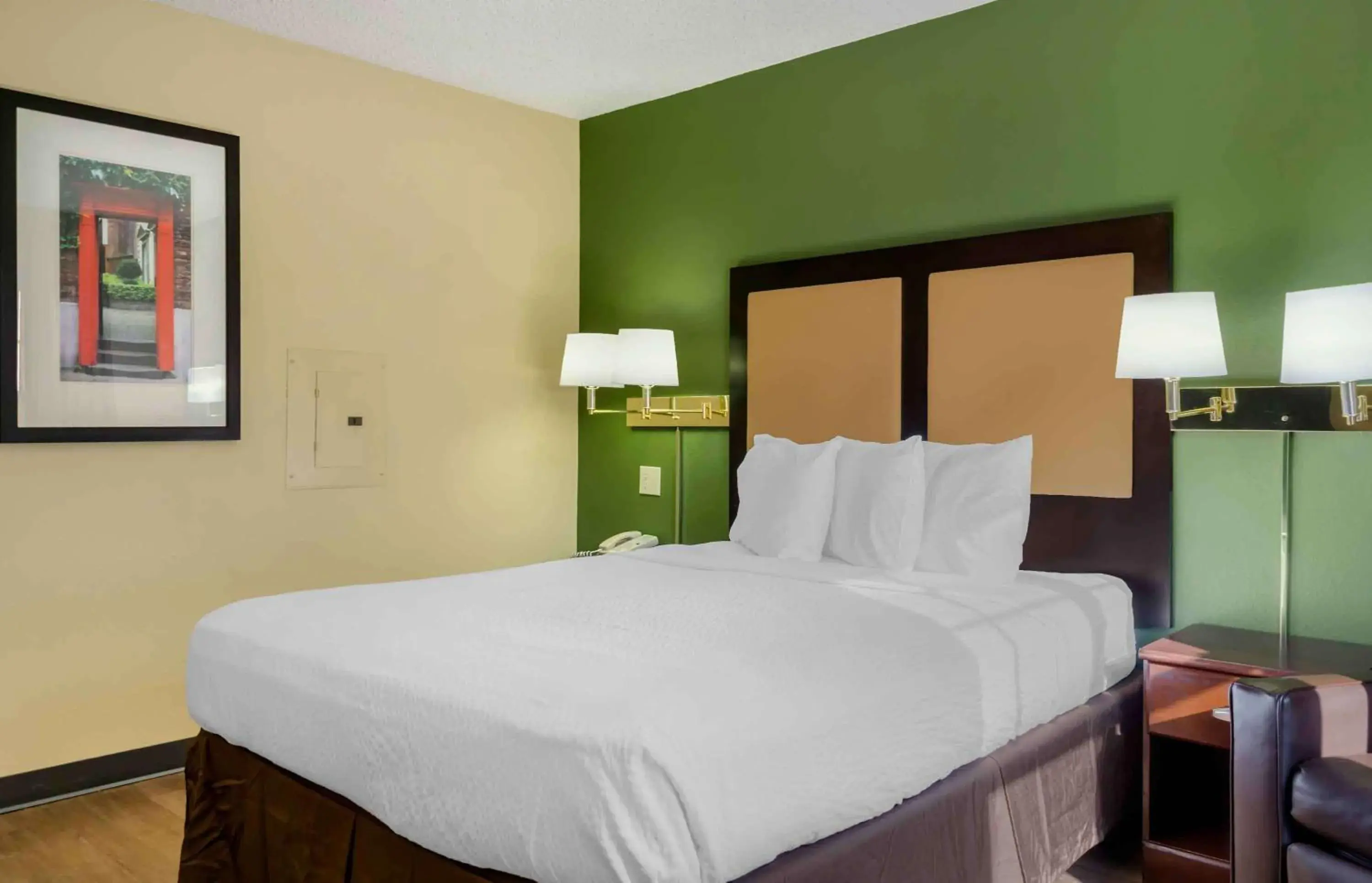 Queen studio with 1 Queen Bed - Disability Access/Non-Smoking in Extended Stay America Suites - Olympia - Tumwater Queen studio with 1 Queen Bed - Disability Access/Non-Smoking in Extended Stay America Suites - Olympia - Tumwater