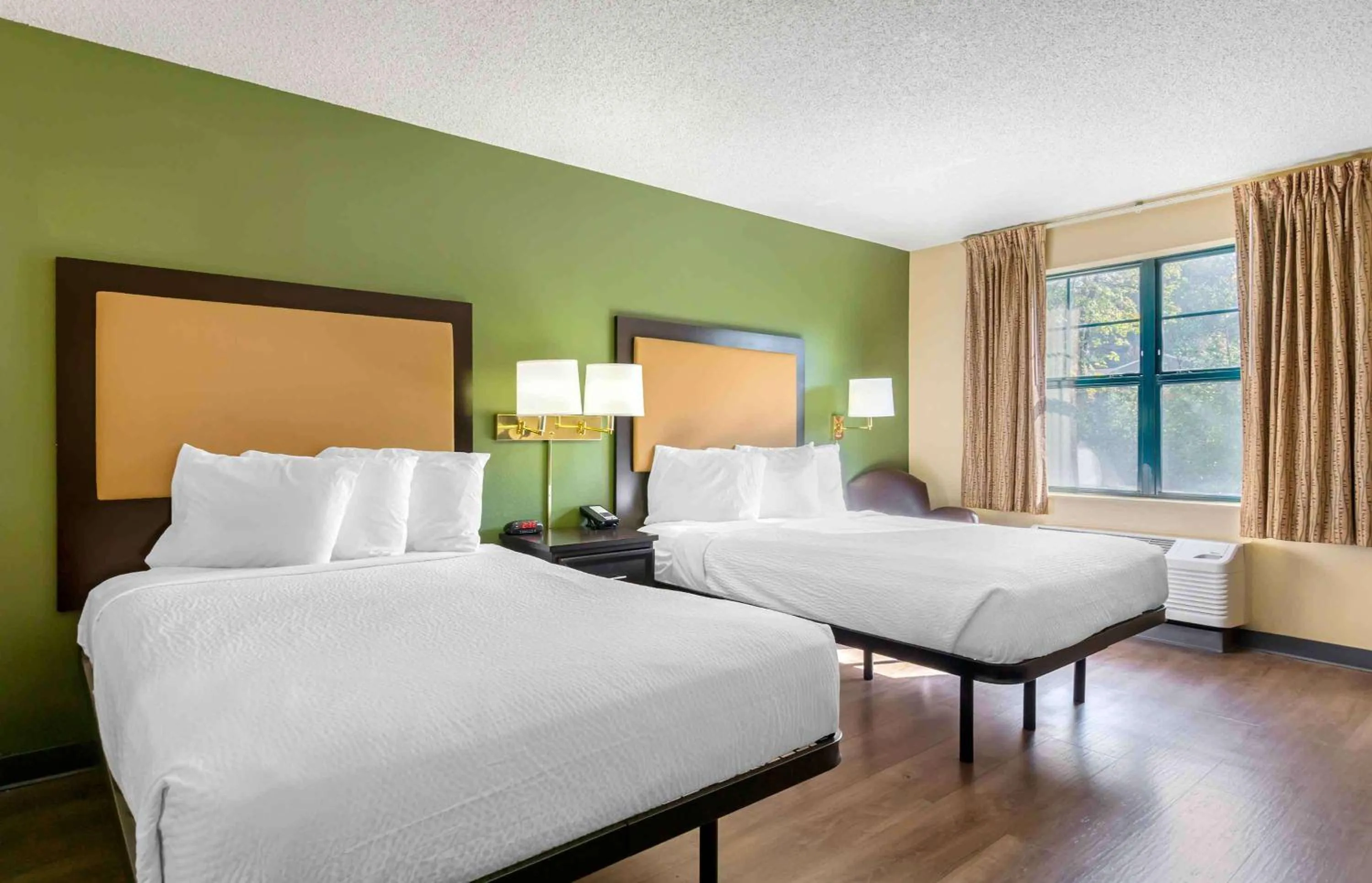 Bedroom, Bed in Extended Stay America Suites - Olympia - Tumwater