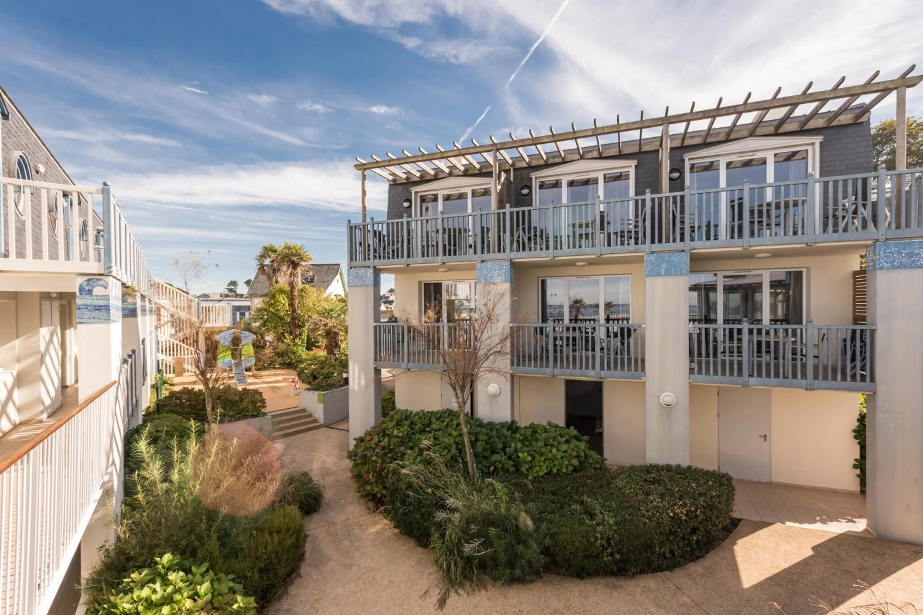 Property building in Résidence Pierre & Vacances Premium Le Coteau et la Mer