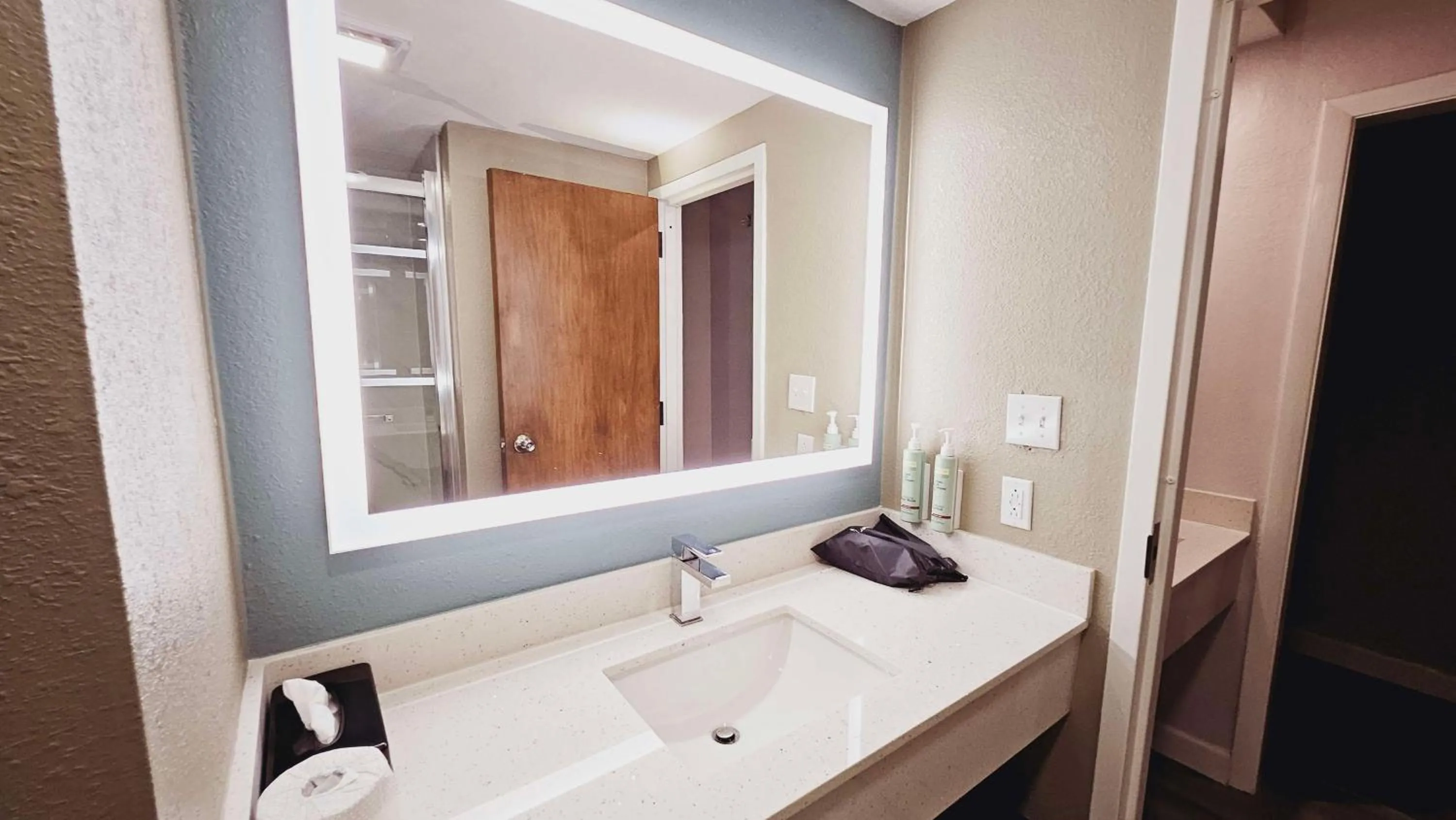 Bathroom in Best Western Hopkinsville KY - BRAND NEW ROOMS