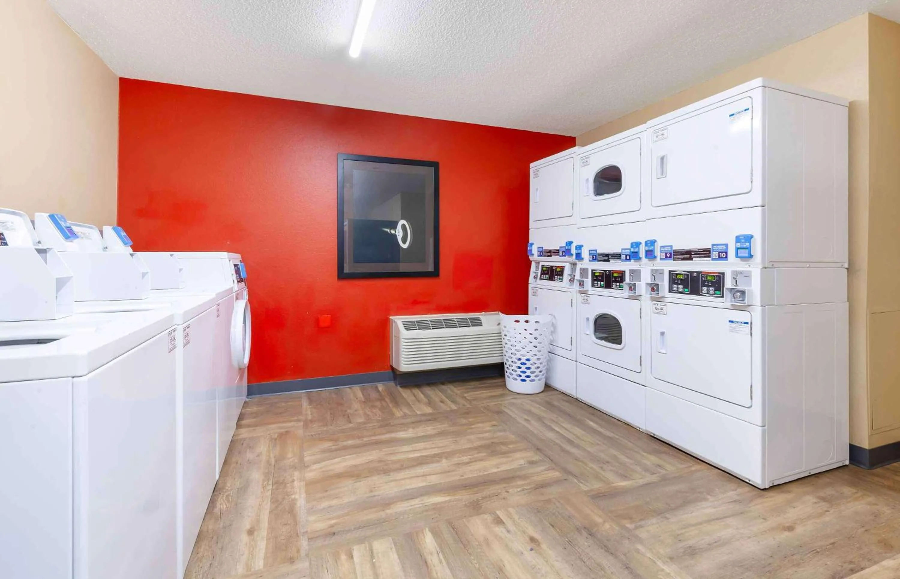 Property building in Extended Stay America Select Suites - Appleton - Fox Cities