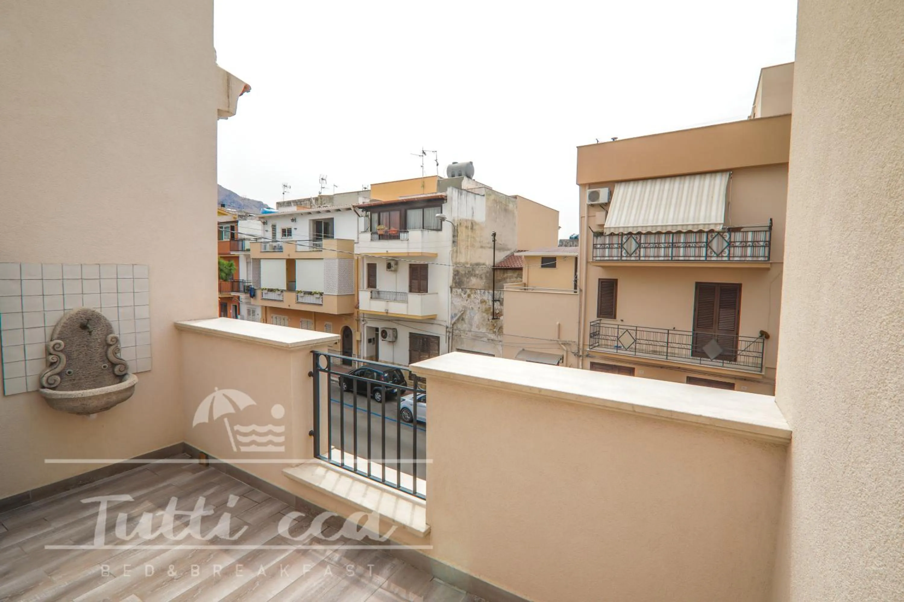 Balcony/Terrace in Tutti ccà Airport Rooms