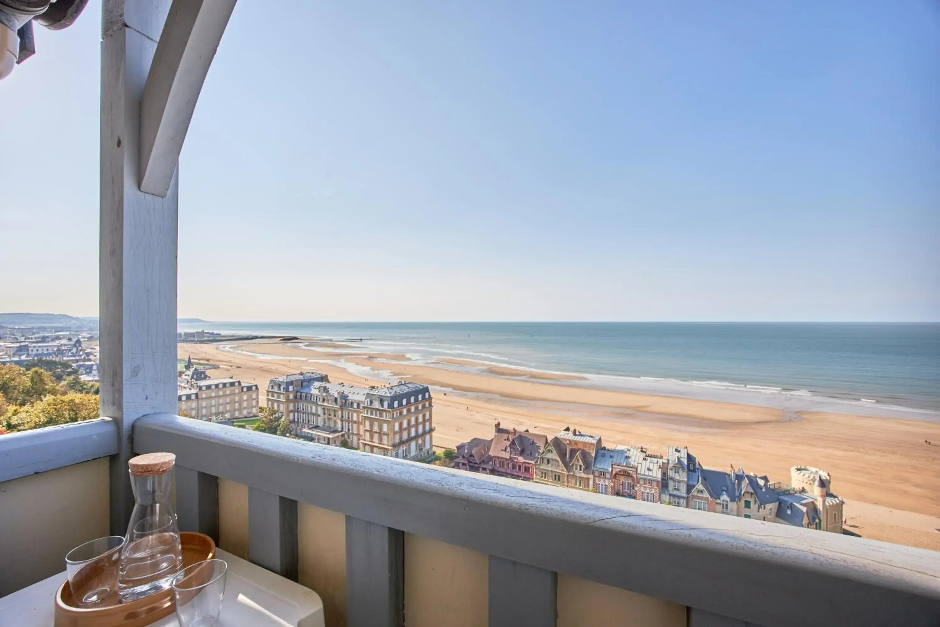 Studio with Sleeping Alcove and Terrace or Balcony - Sea View (4 People) in Résidence Pierre & Vacances Les Tamaris Studio with Sleeping Alcove and Terrace or Balcony - Sea View (4 People) in Résidence Pierre & Vacances Les Tamaris