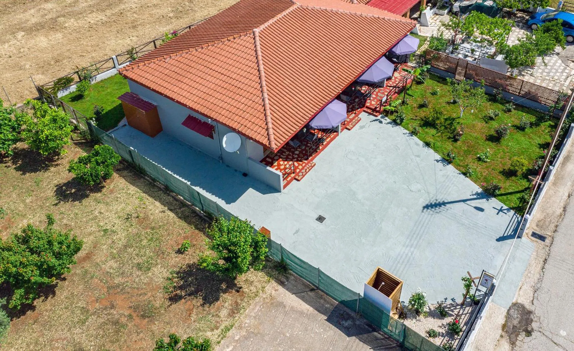 Property building in Rose Garden Apartments