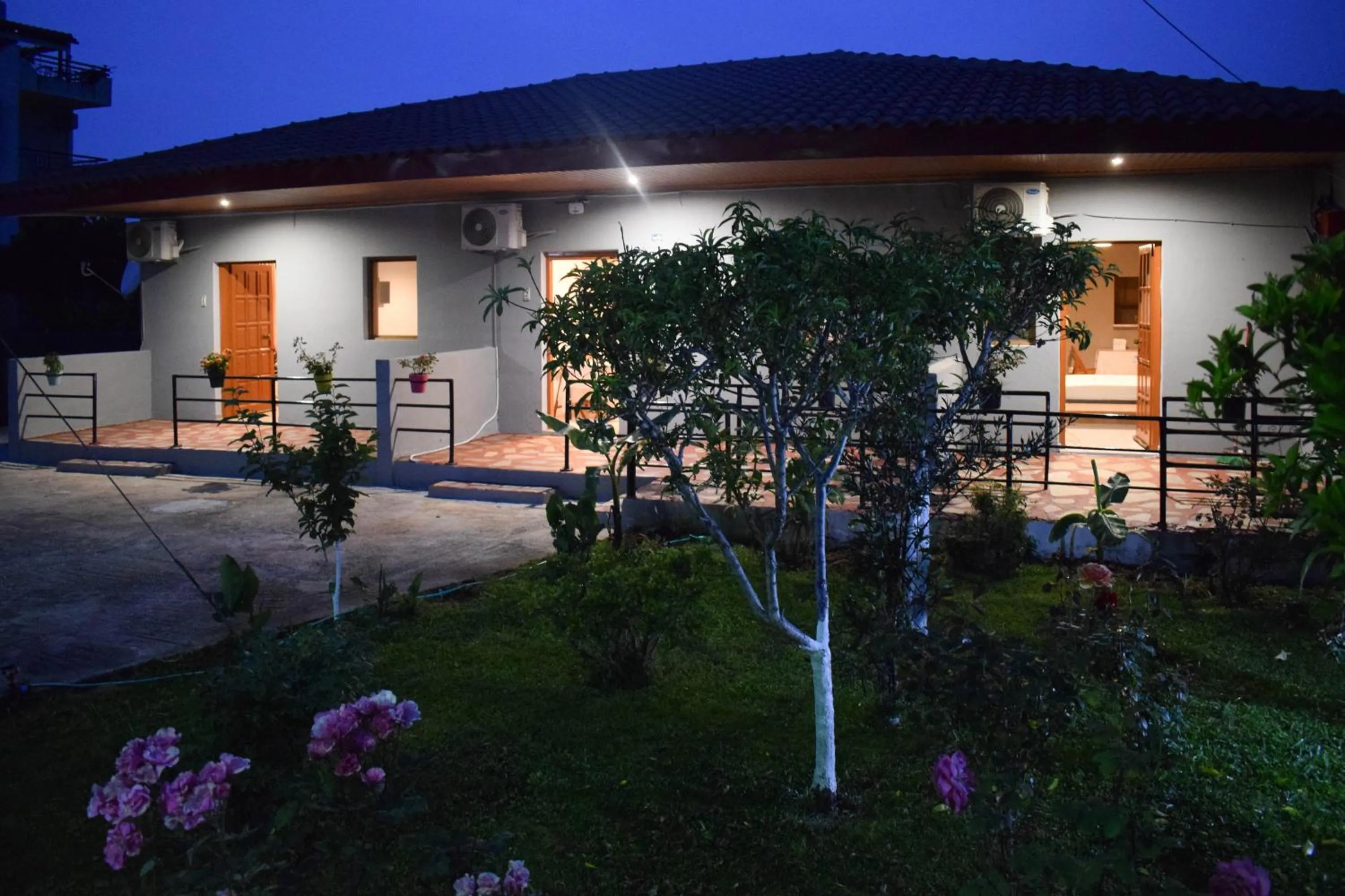 Property building in Rose Garden Apartments