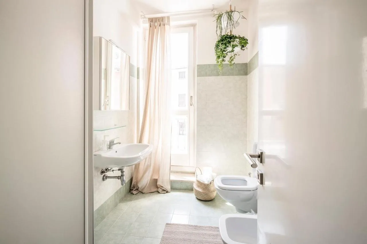 Toilet in L'Angelica Holiday Home