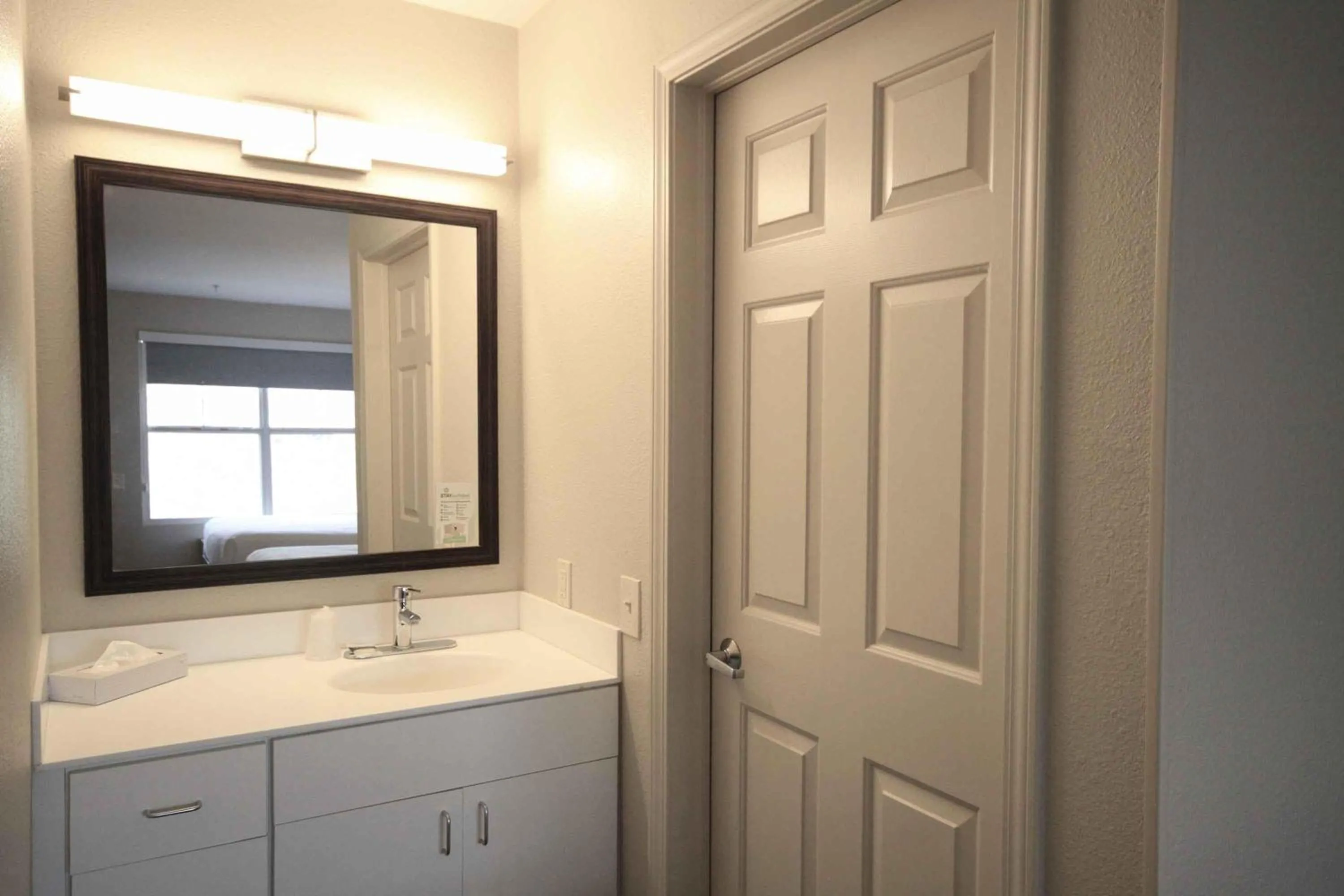 Bathroom in Extended Stay America Suites - Albuquerque - Rio Rancho Blvd