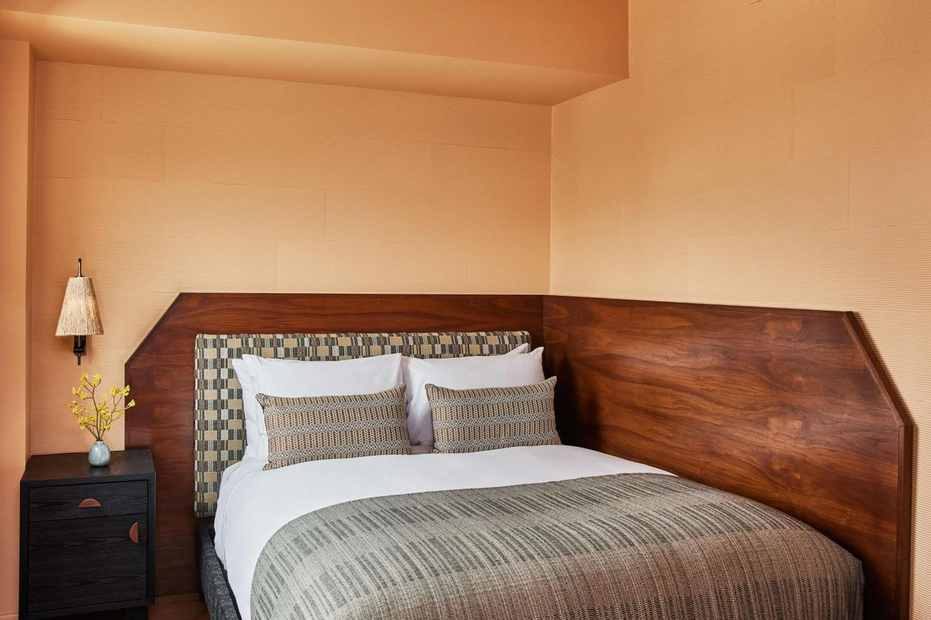 Photo of the whole room, Bed in Downtown Los Angeles Proper Hotel, a Member of Design Hotels