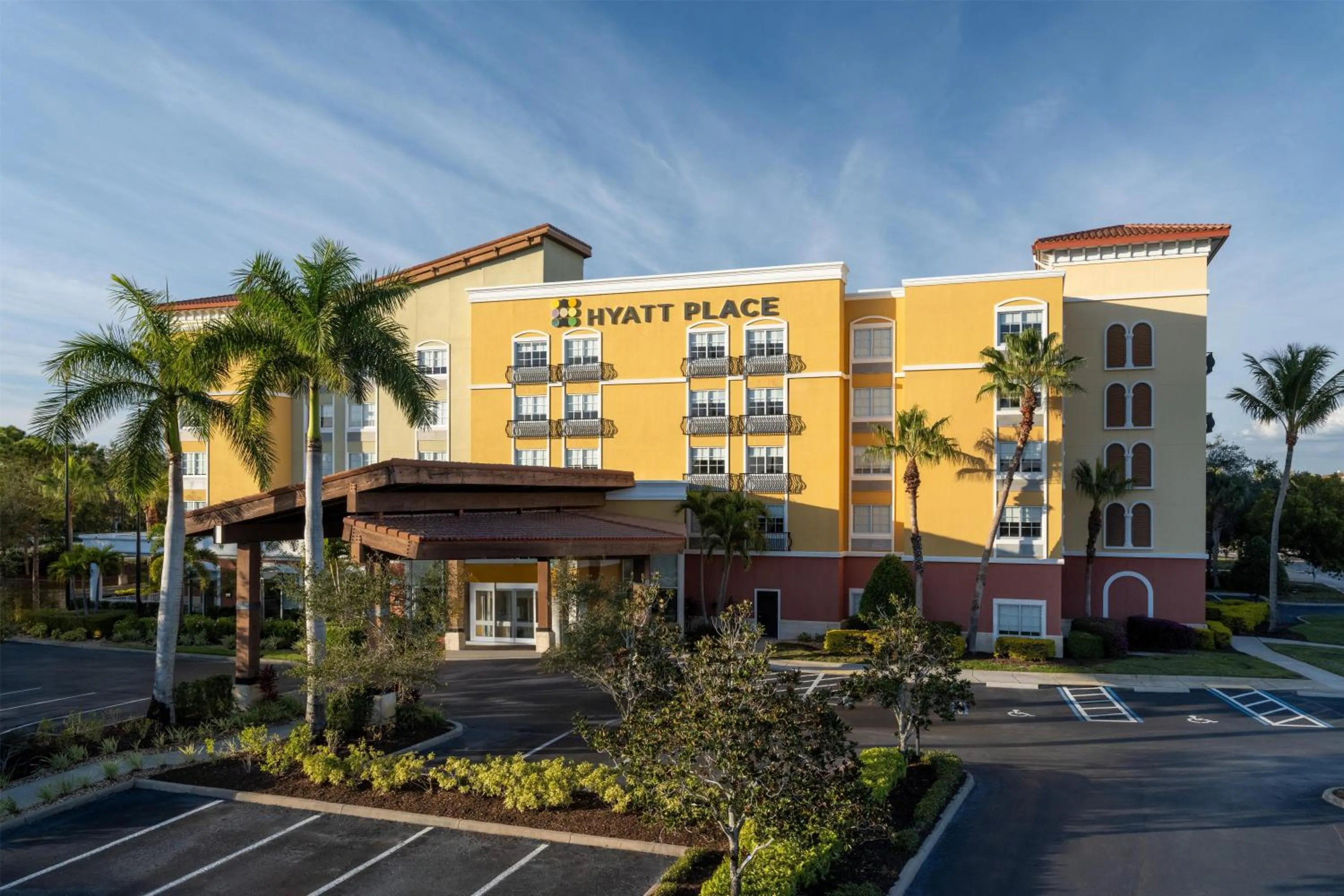 Property building in Hyatt Place Fort Myers Estero - Newly Renovated