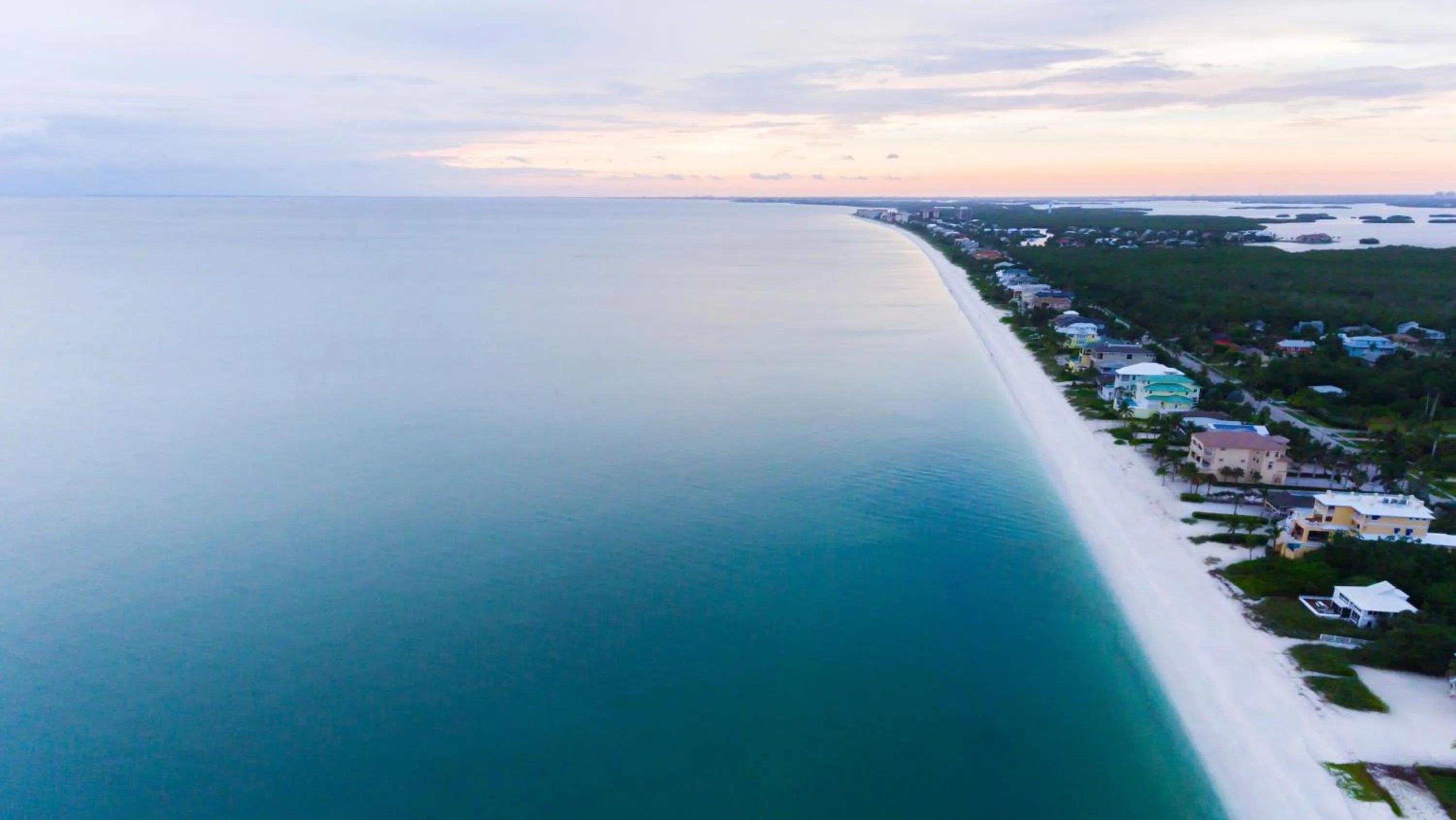 Location in Hyatt Place Fort Myers Estero - Newly Renovated