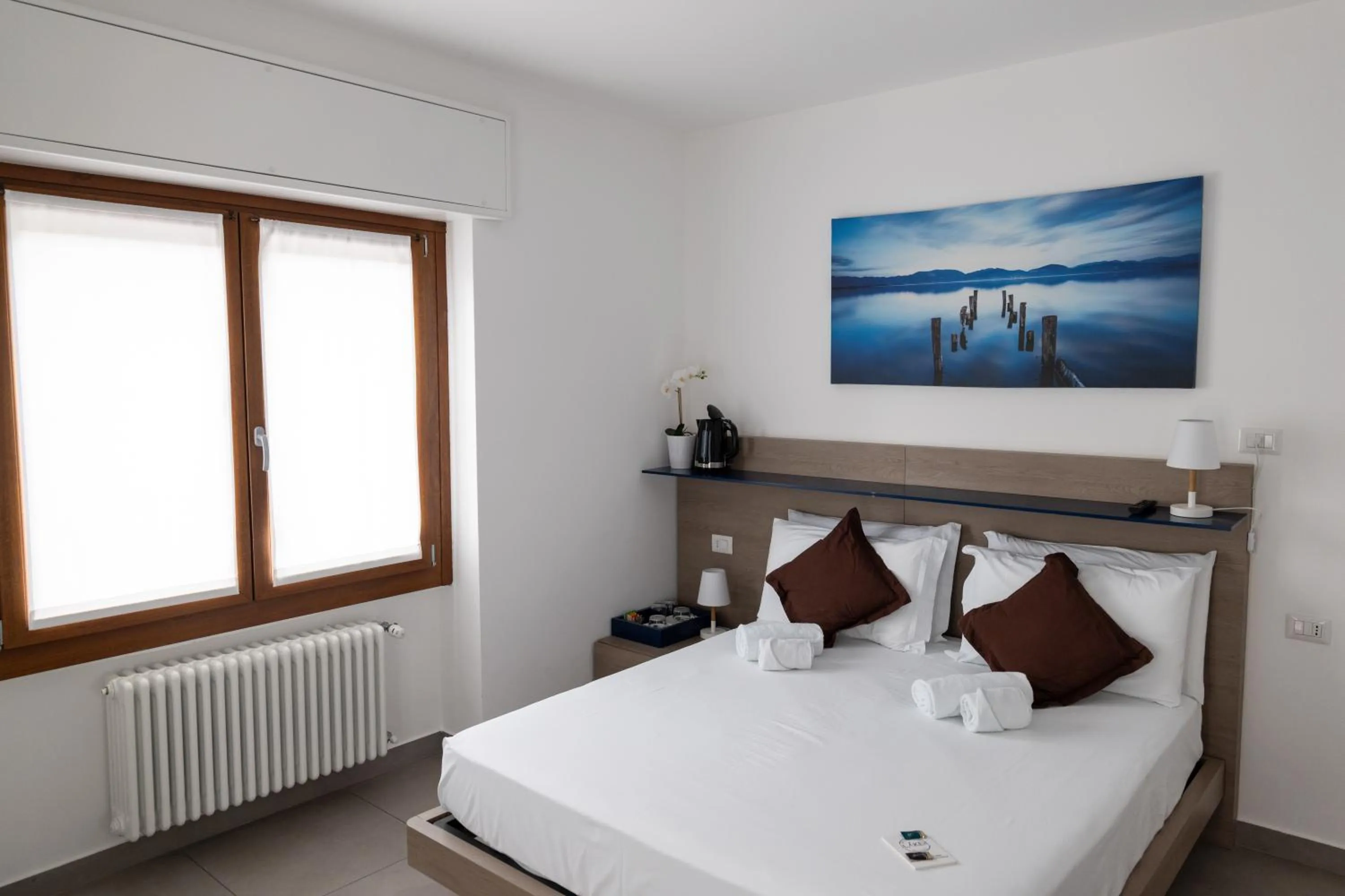 Bedroom, Bed in B&B I LAKE IT BELLAGIO