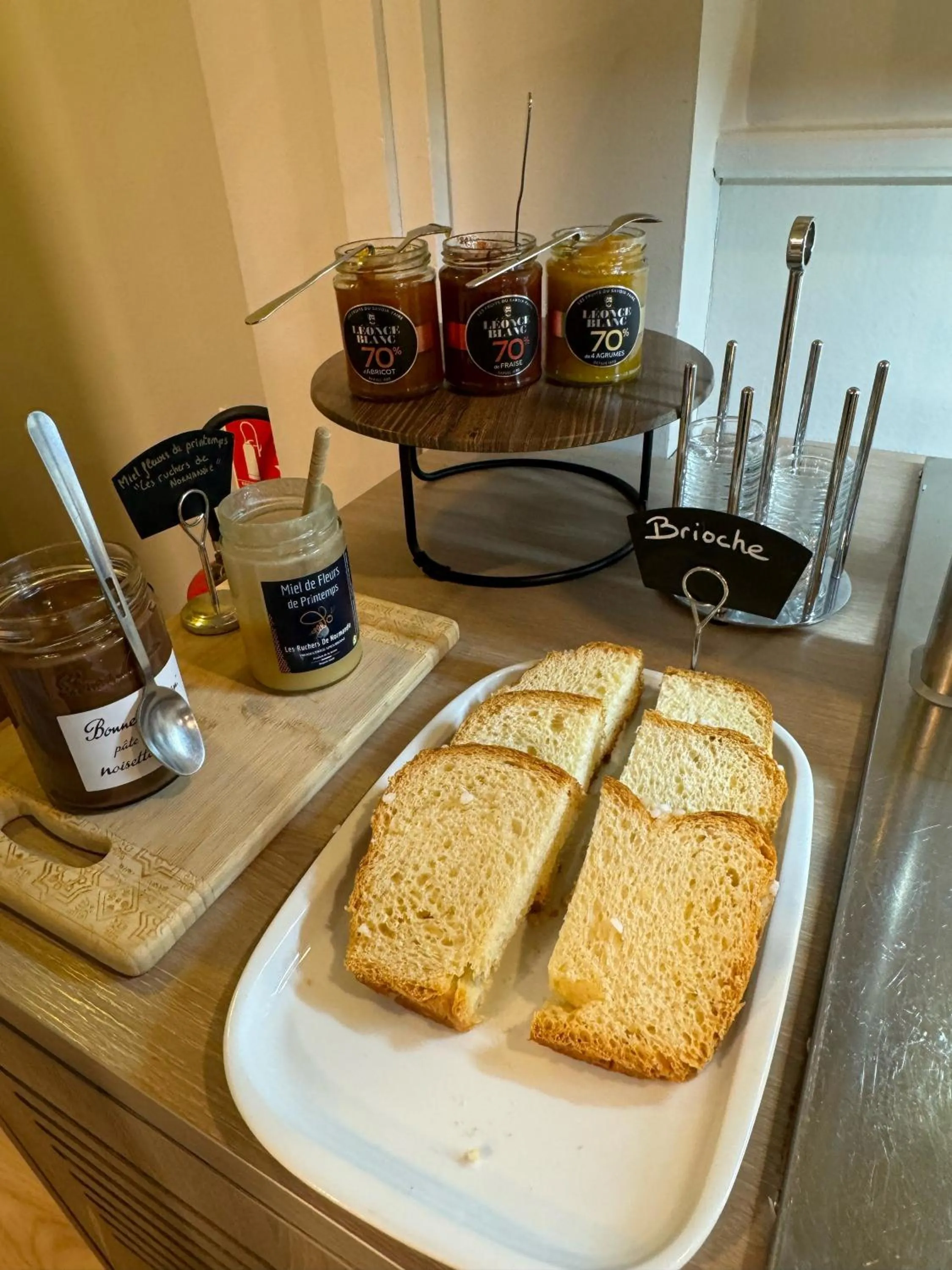 Breakfast in Best Western Plus Le Havre Centre Gare