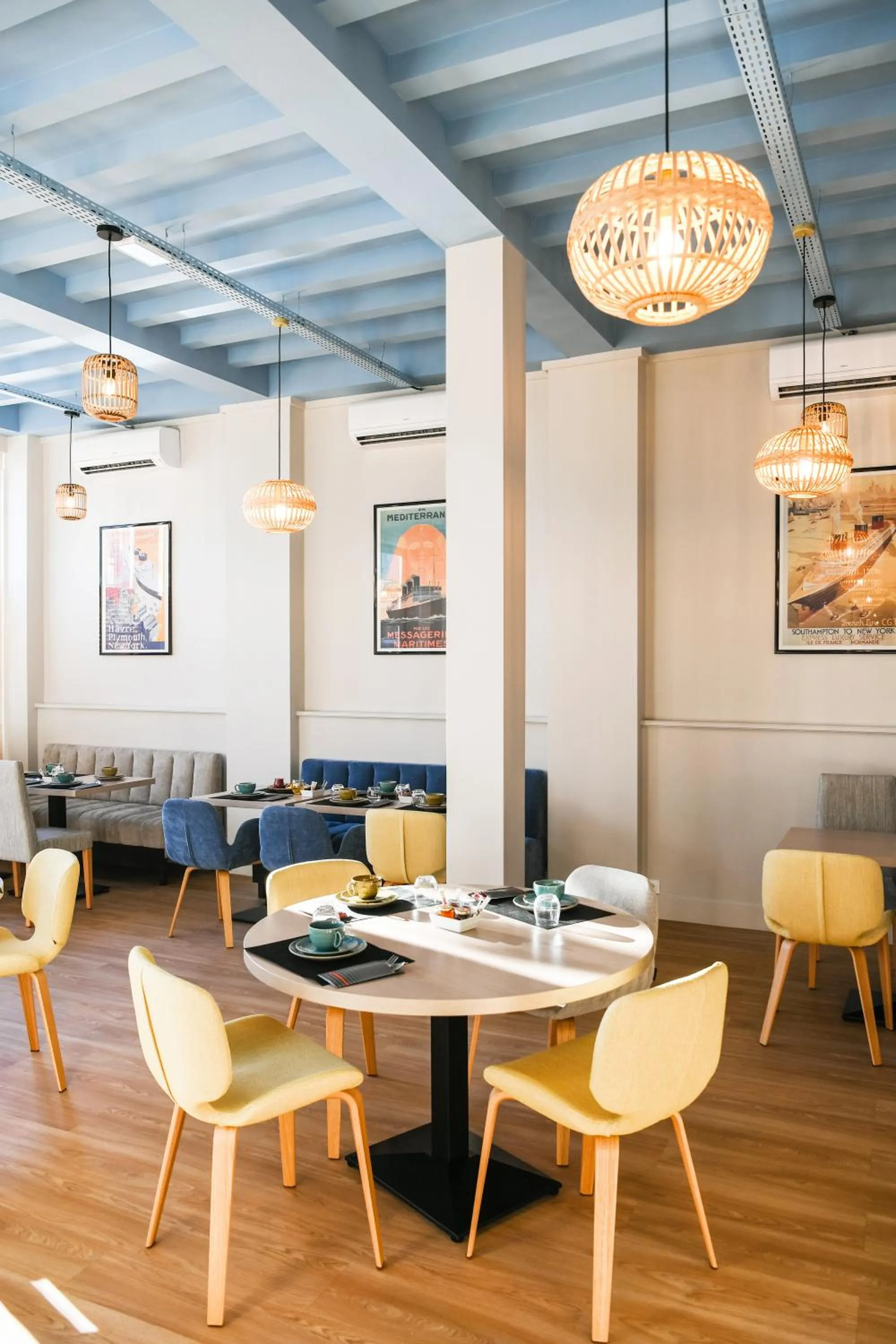 Restaurant/places to eat in Best Western Plus Le Havre Centre Gare