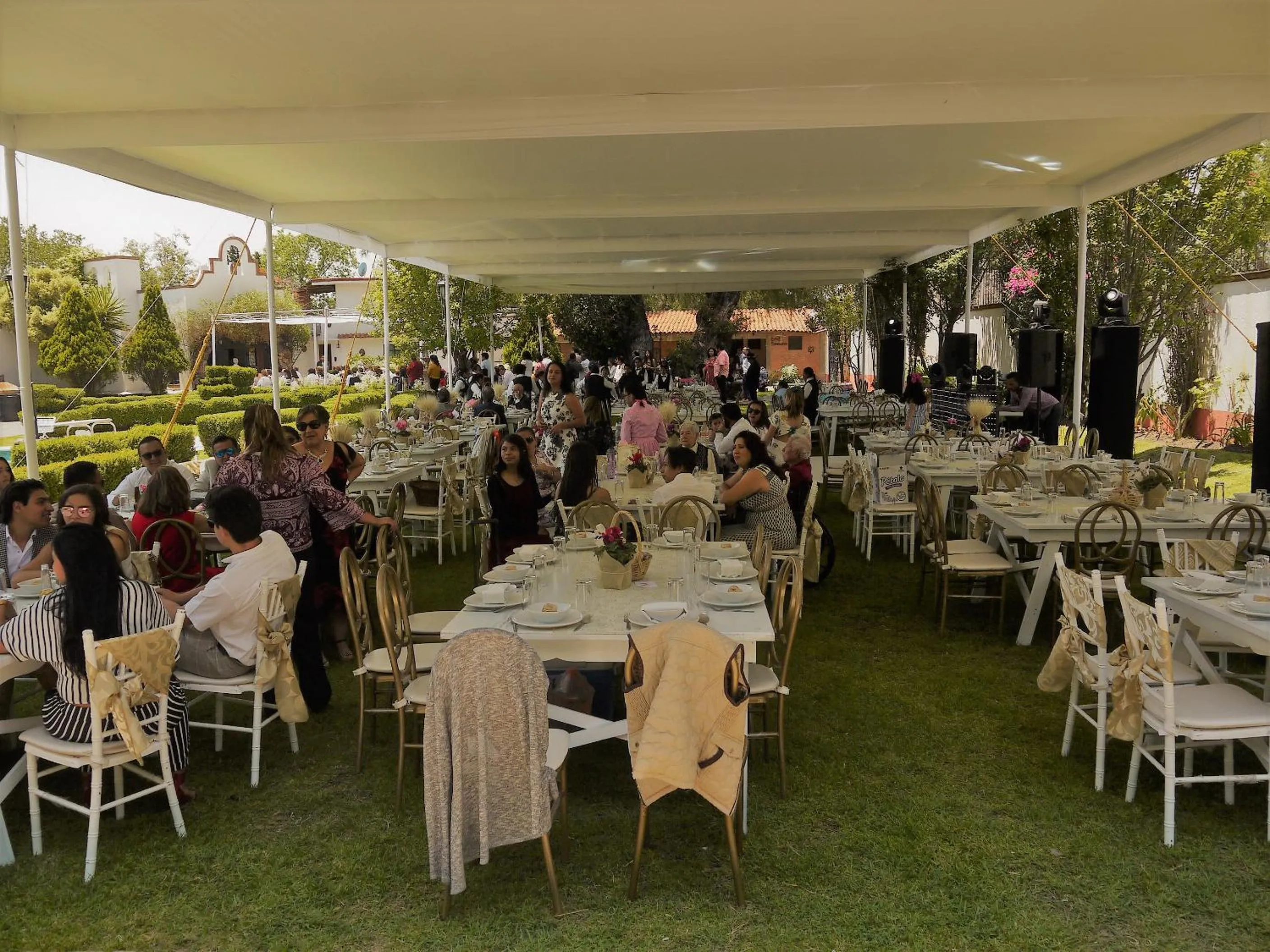 Banquet/Function facilities in Hotel No Que No