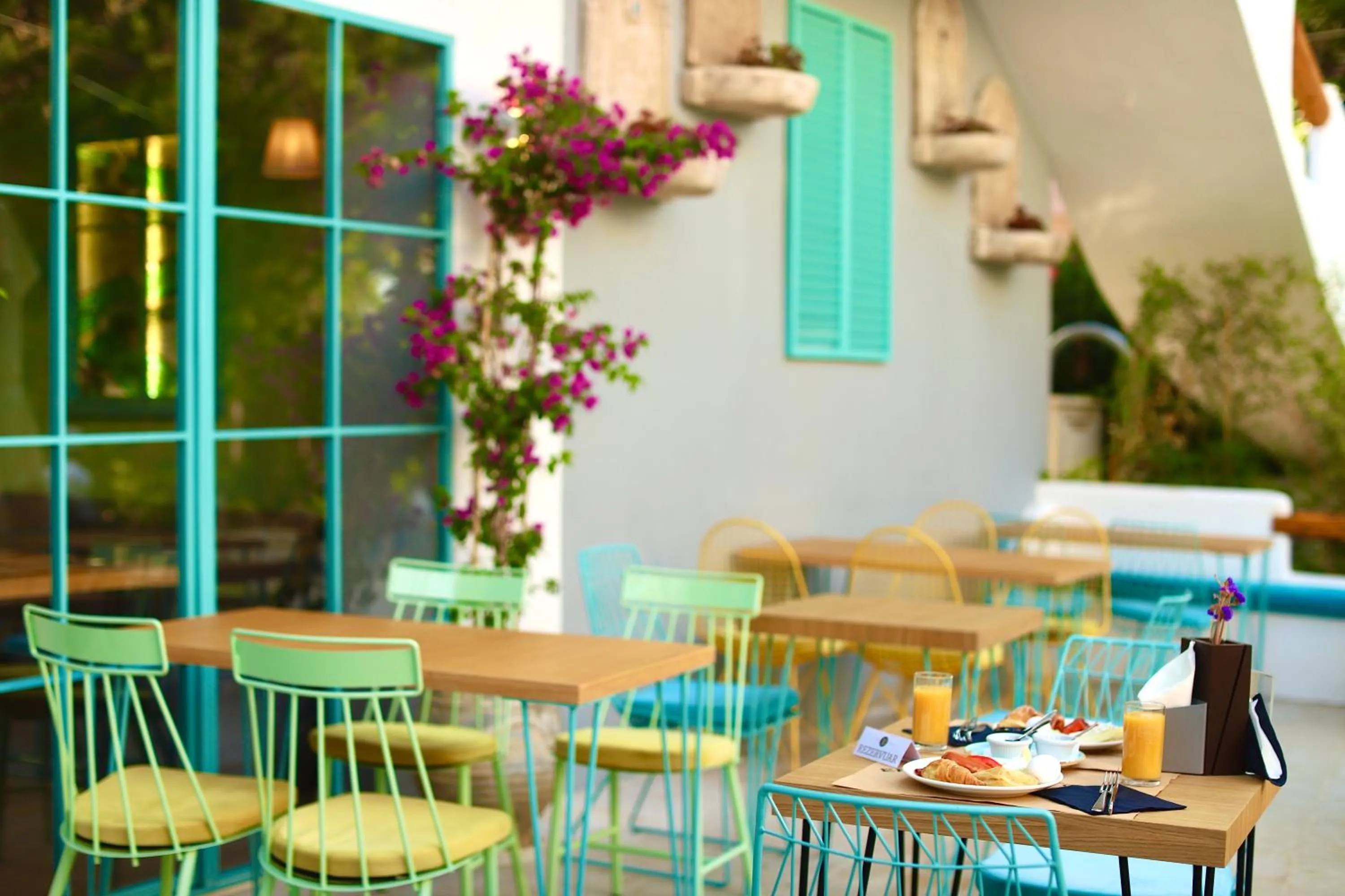 Restaurant/places to eat in Illyrian Boutique Hotel