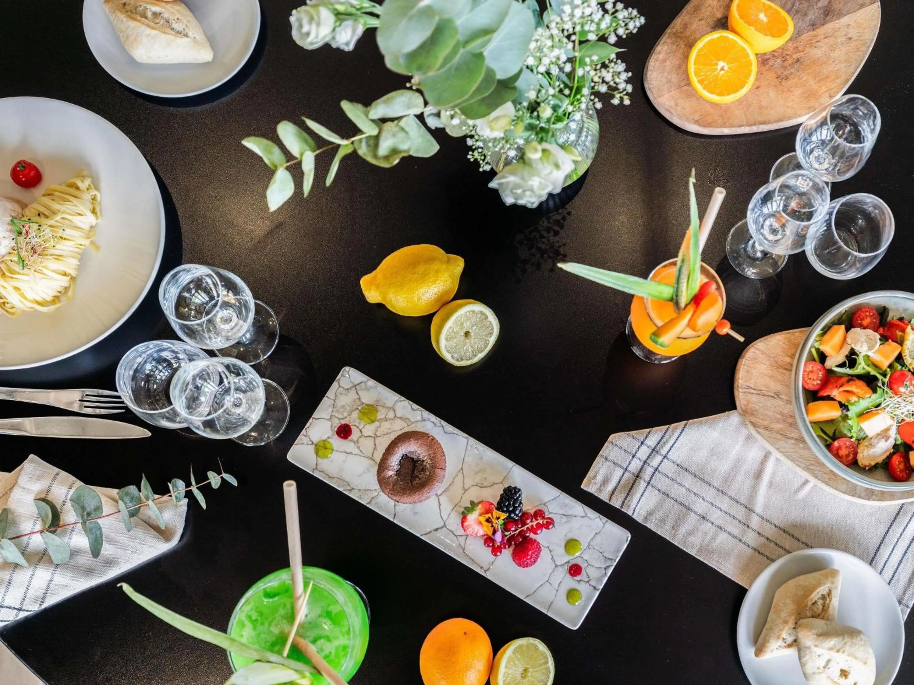 Restaurant/places to eat in Mercure Orléans Portes de Sologne