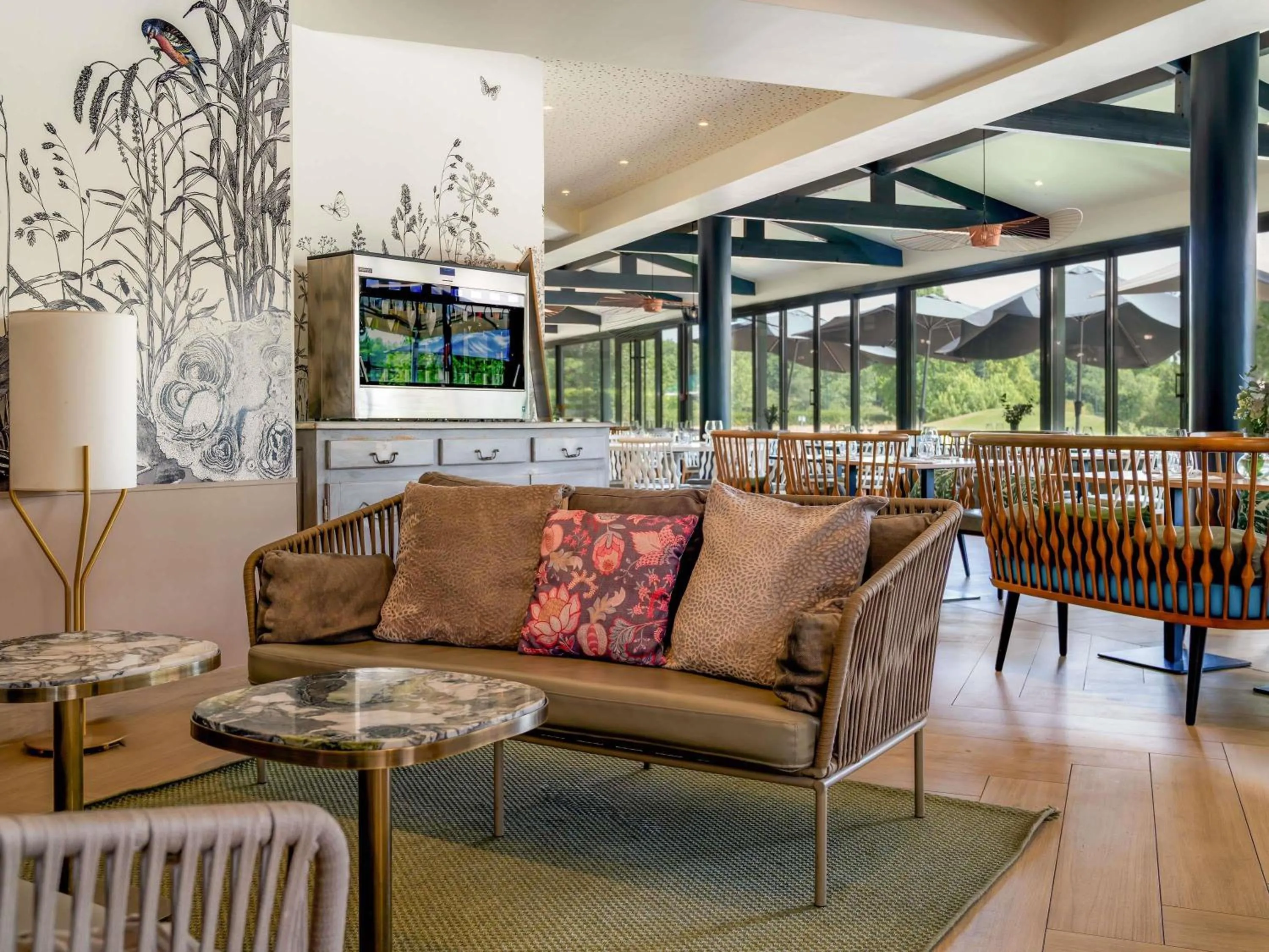 Property building in Mercure Orléans Portes de Sologne