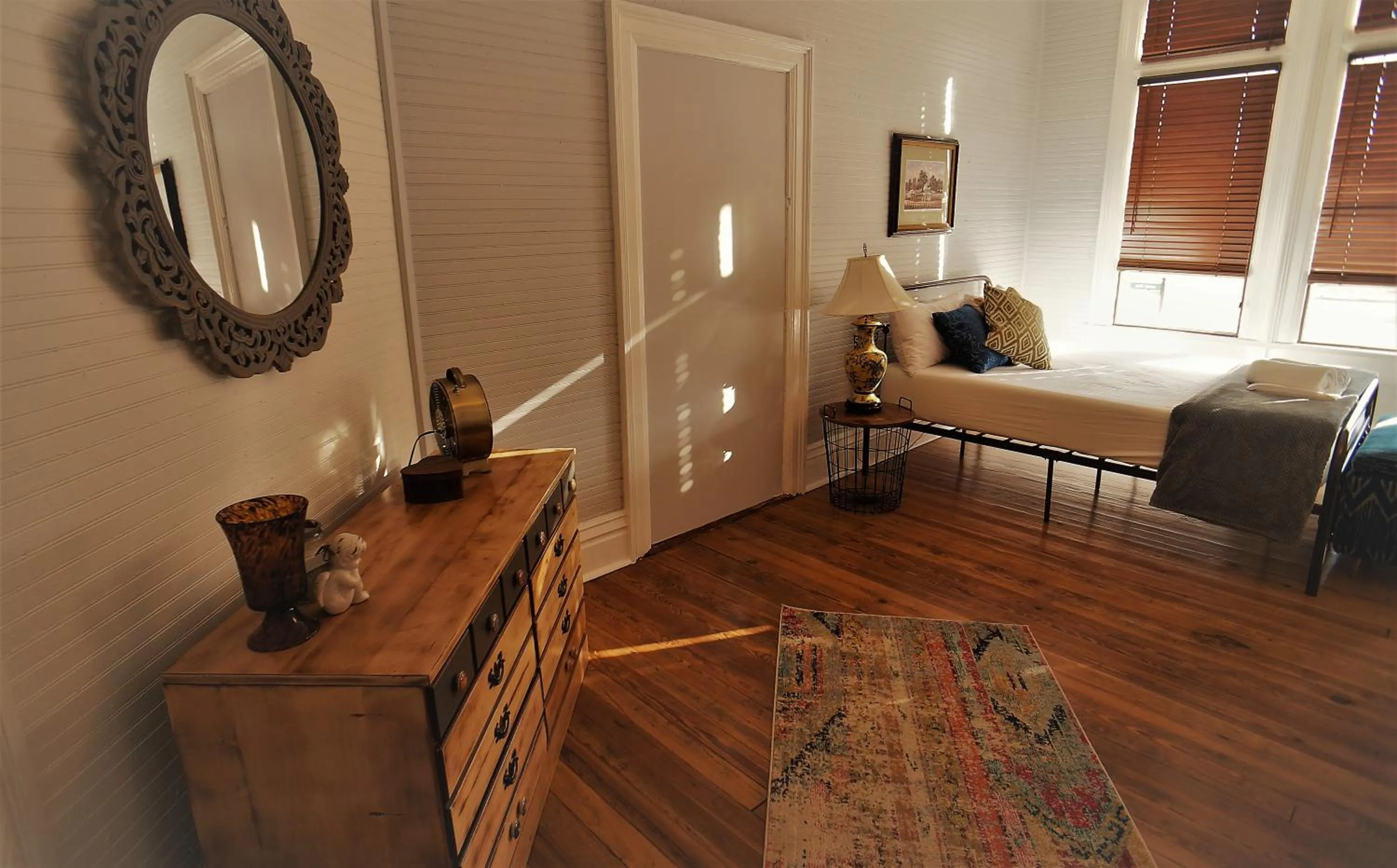 Photo of the whole room, Bed in HOSTEL Auberge Clarksdale