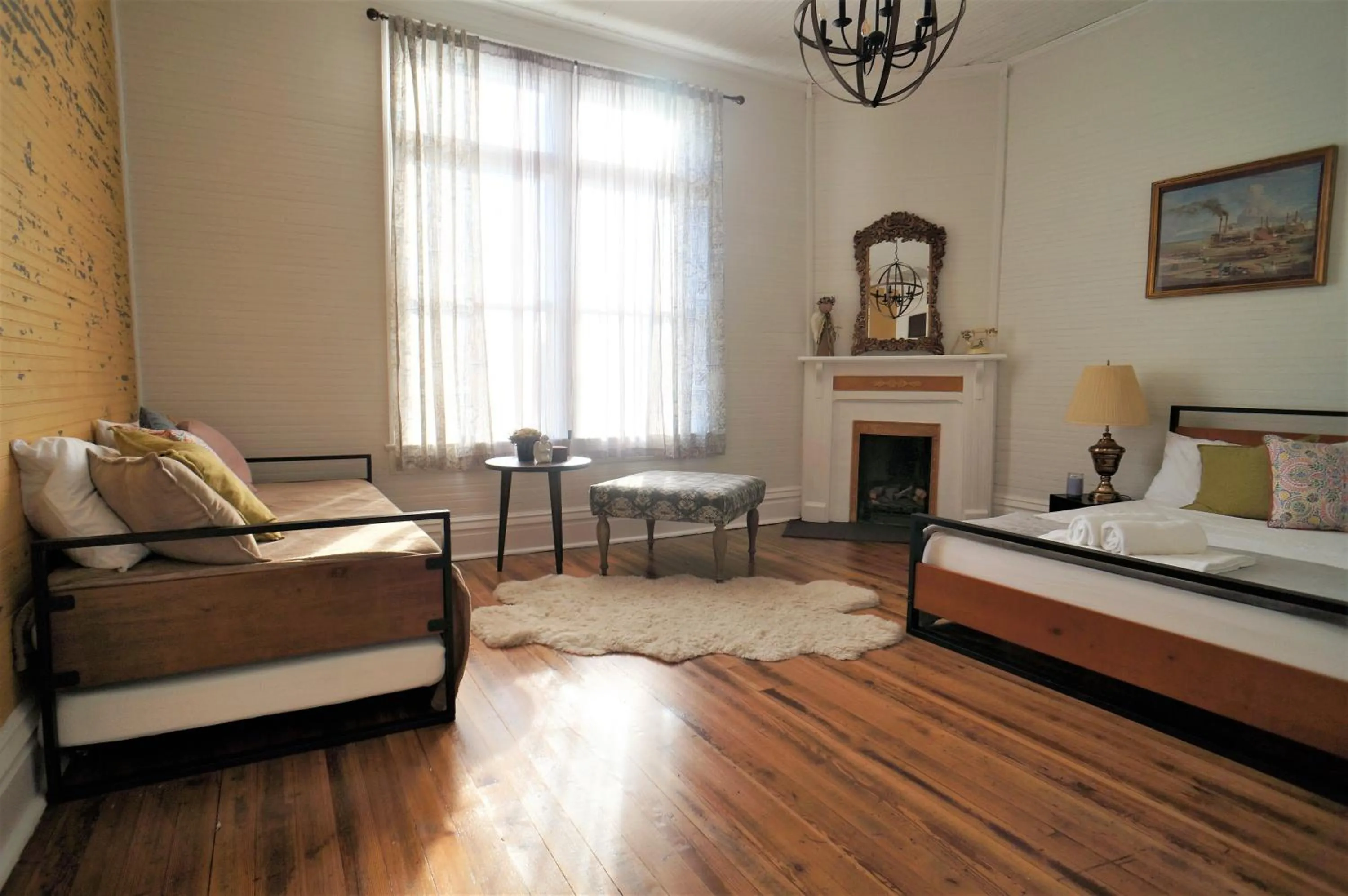 Photo of the whole room, Bed in HOSTEL Auberge Clarksdale