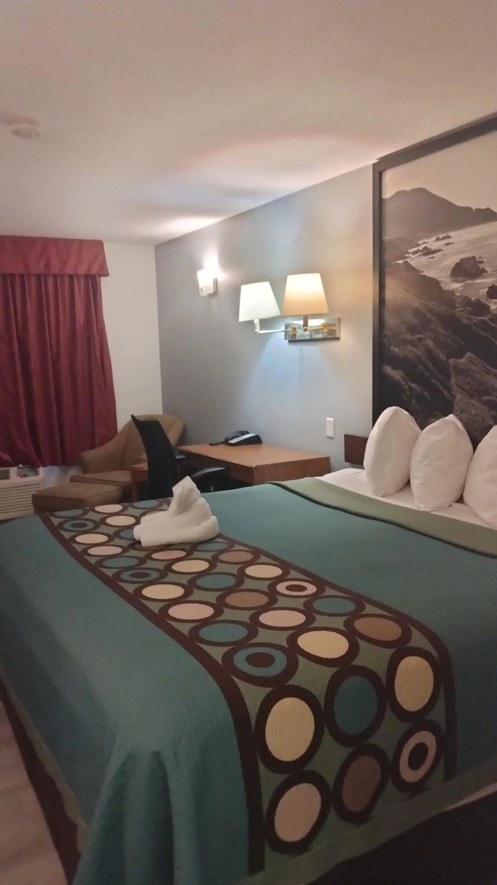 Bed in Super 8 by Wyndham Barstow