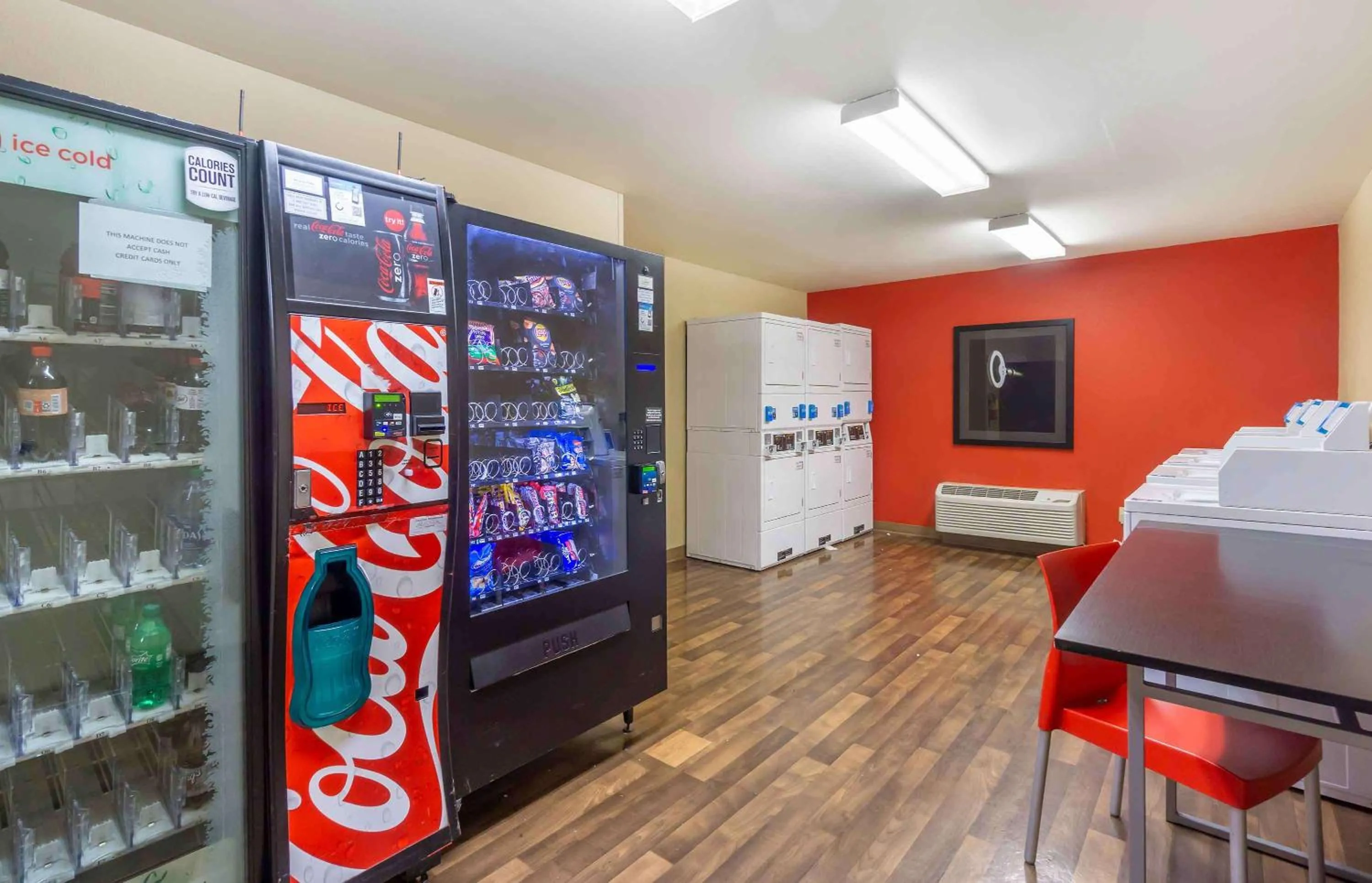 Property building in Extended Stay America Suites - Tacoma - South