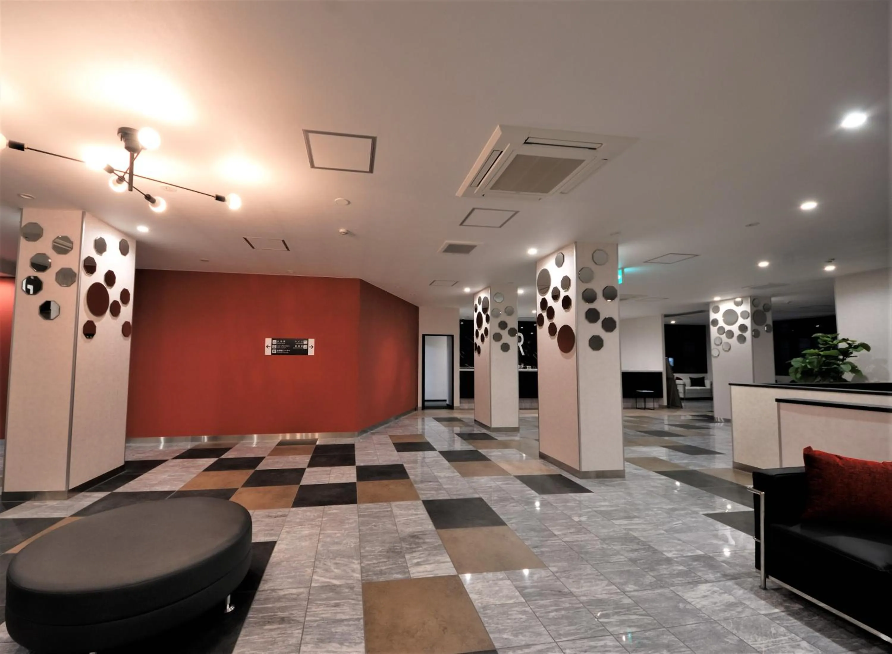 Lobby or reception in Green Rich Hotel Tottori Ekimae (Artificial hot spring Futamata Yunohana)
