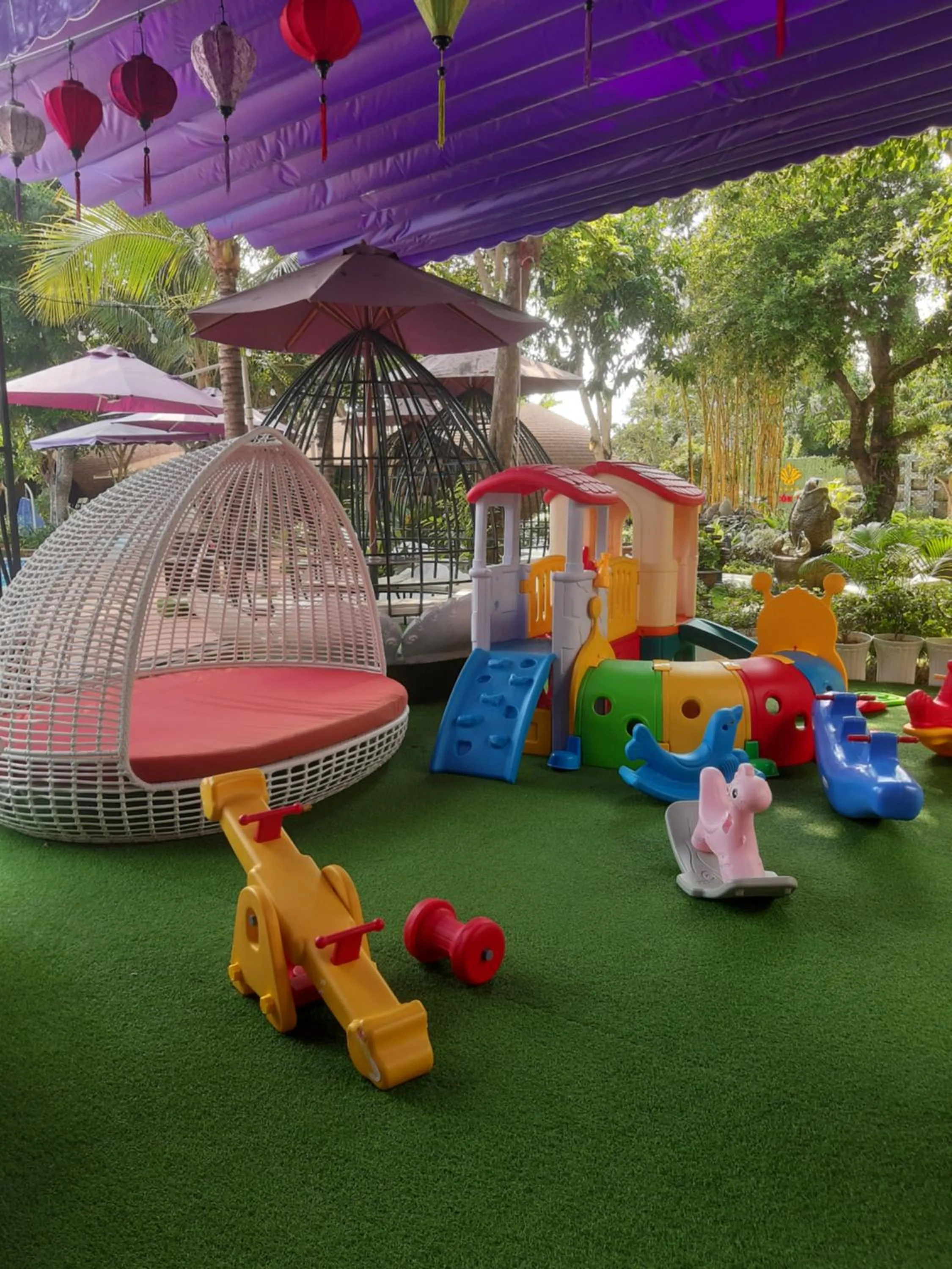 Children play ground in Con Khuong Resort Can Tho