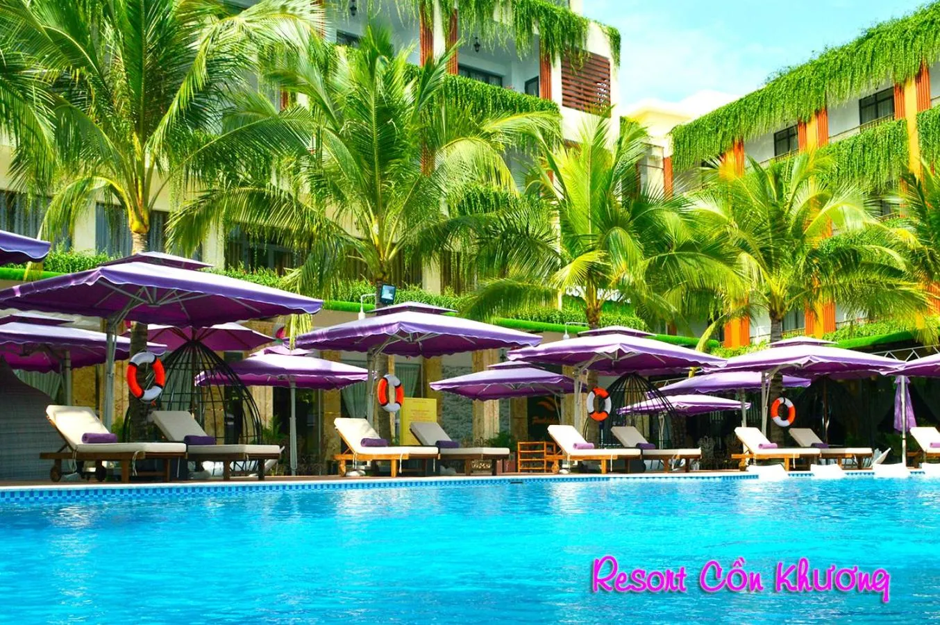 Swimming pool in Con Khuong Resort Can Tho