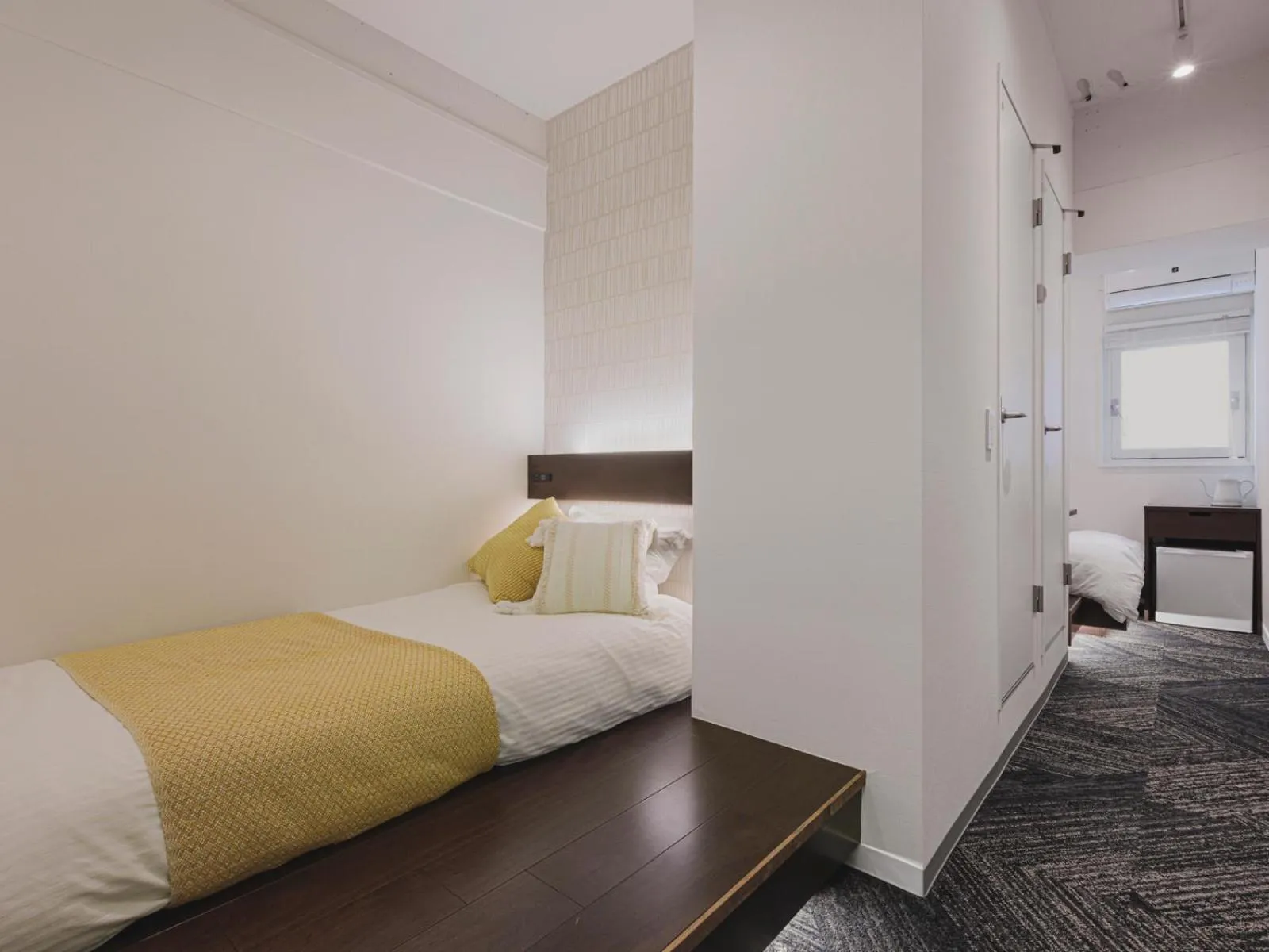 Photo of the whole room, Bed in 3rd PLACE by HIDEOUT