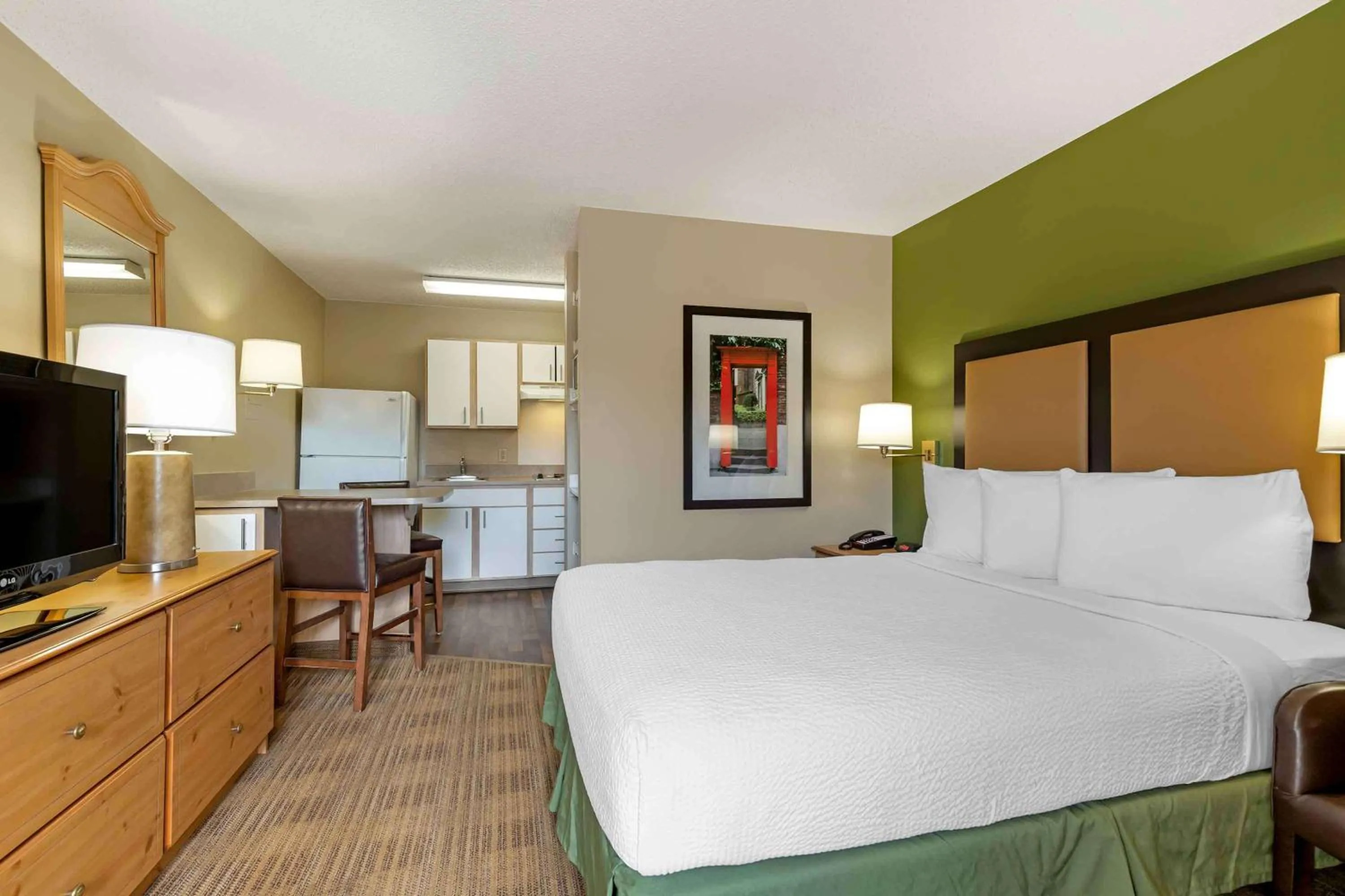Bedroom, Bed in Extended Stay America Select Suites - Denver - Cherry Creek