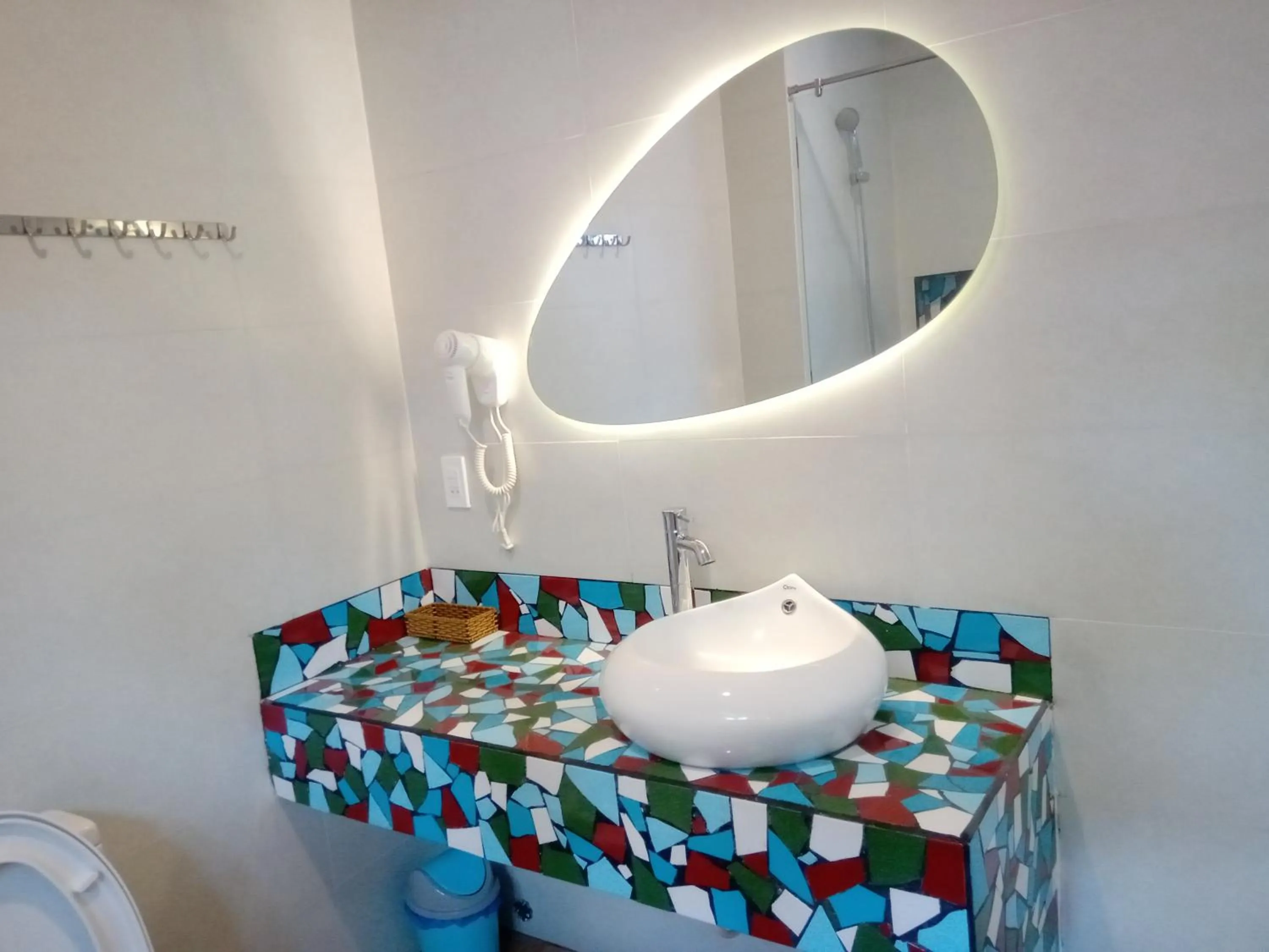 Shower in MiNhon Hotel Muine