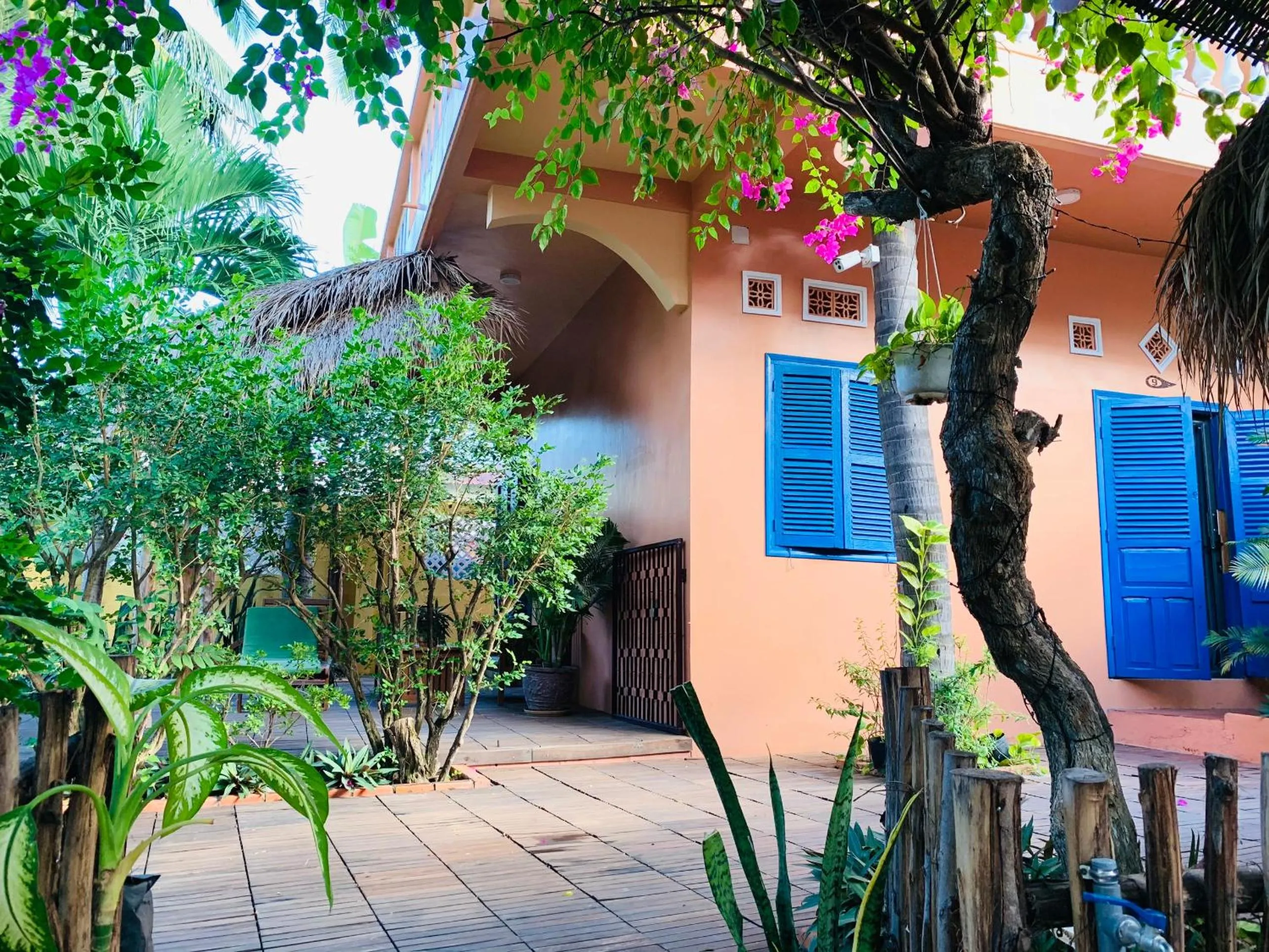 Patio in MiNhon Hotel Muine