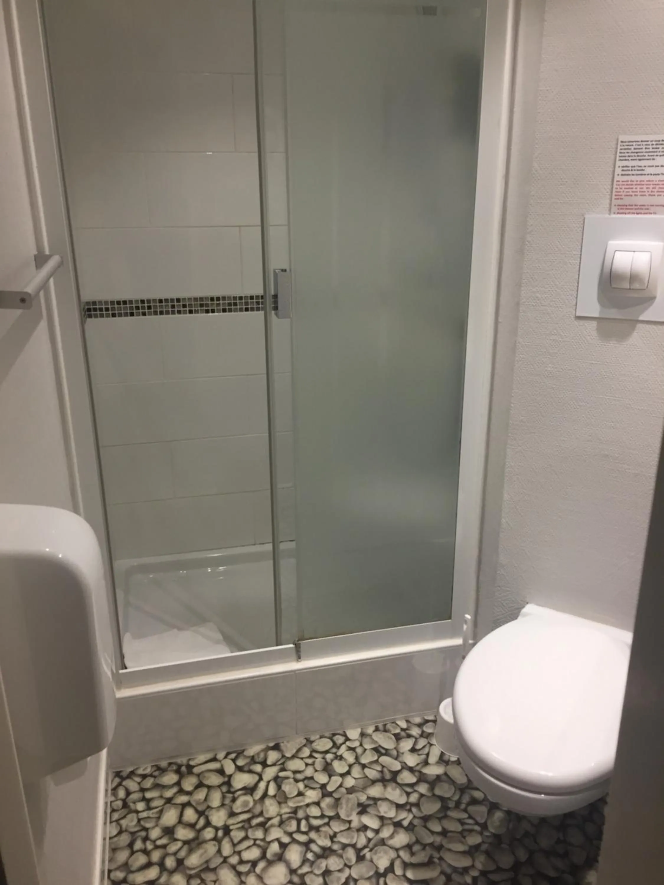 Bathroom in Logis Hôtel-Restaurant Les Loges