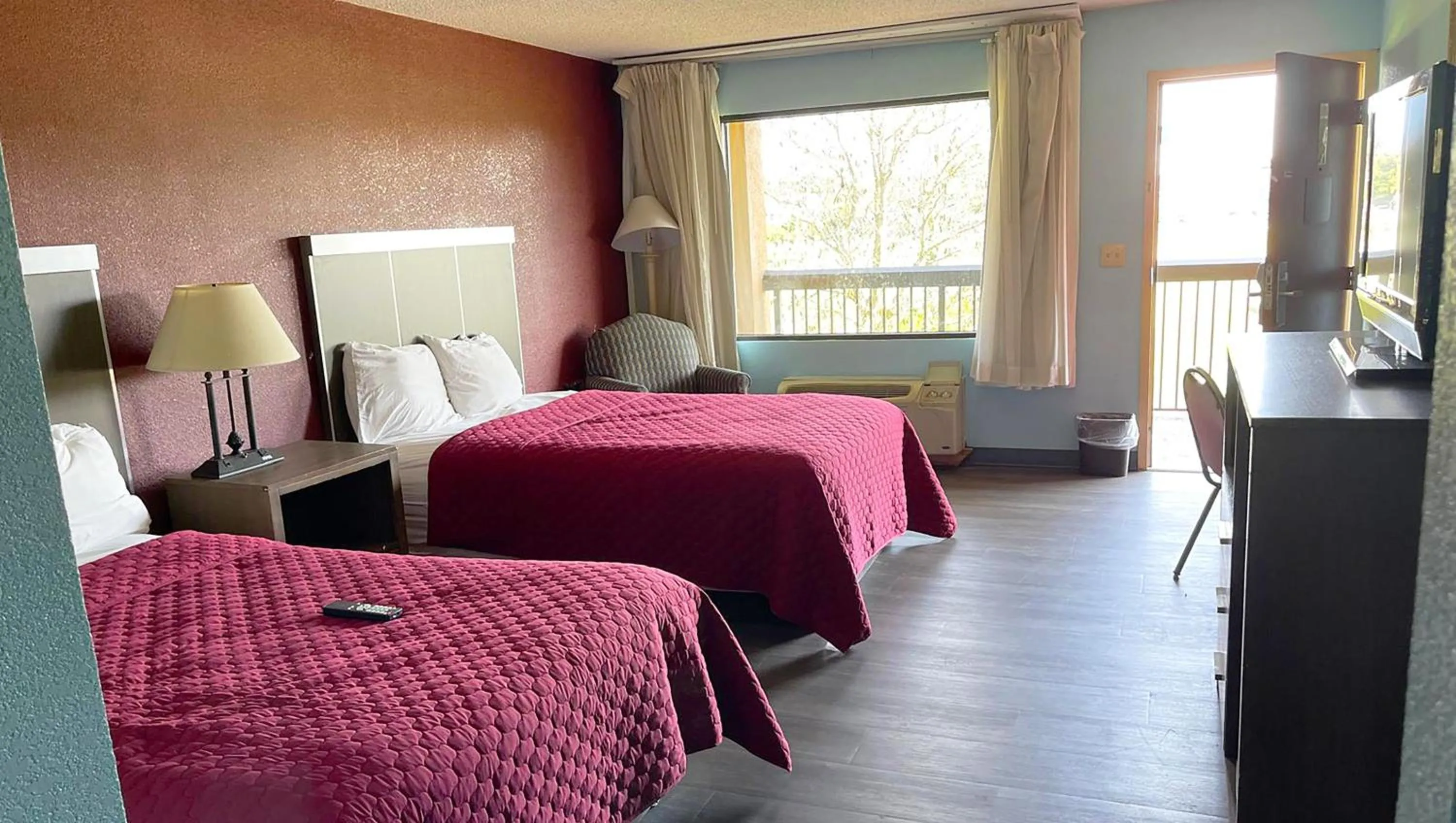 Bedroom in Mayfair Inn