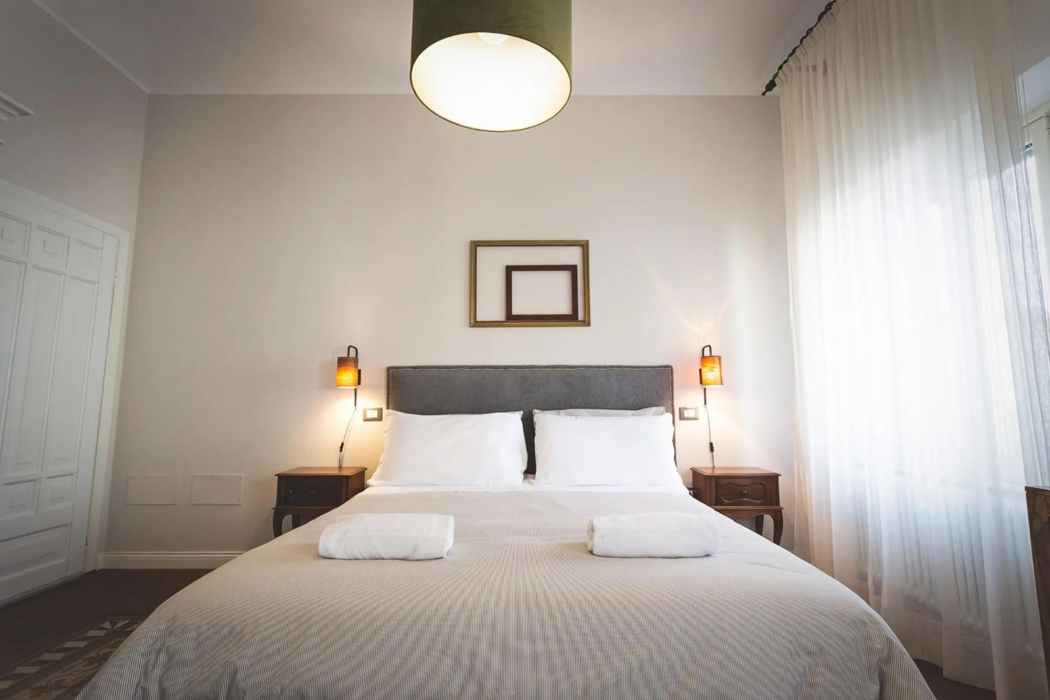 Deluxe Double or Twin Room in Piazza Duomo Deluxe