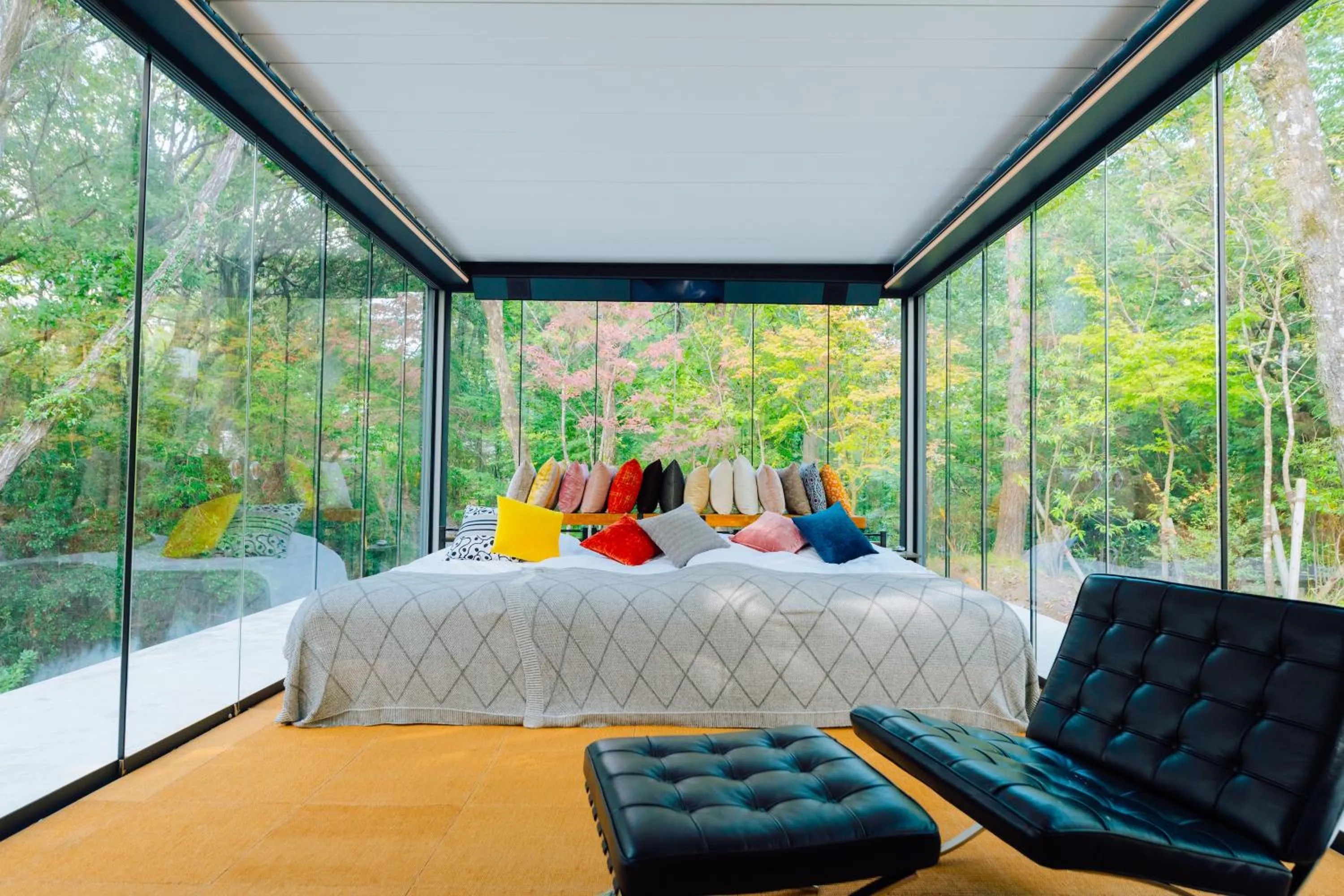 Bed in Yufuin Glamping COMOREBI