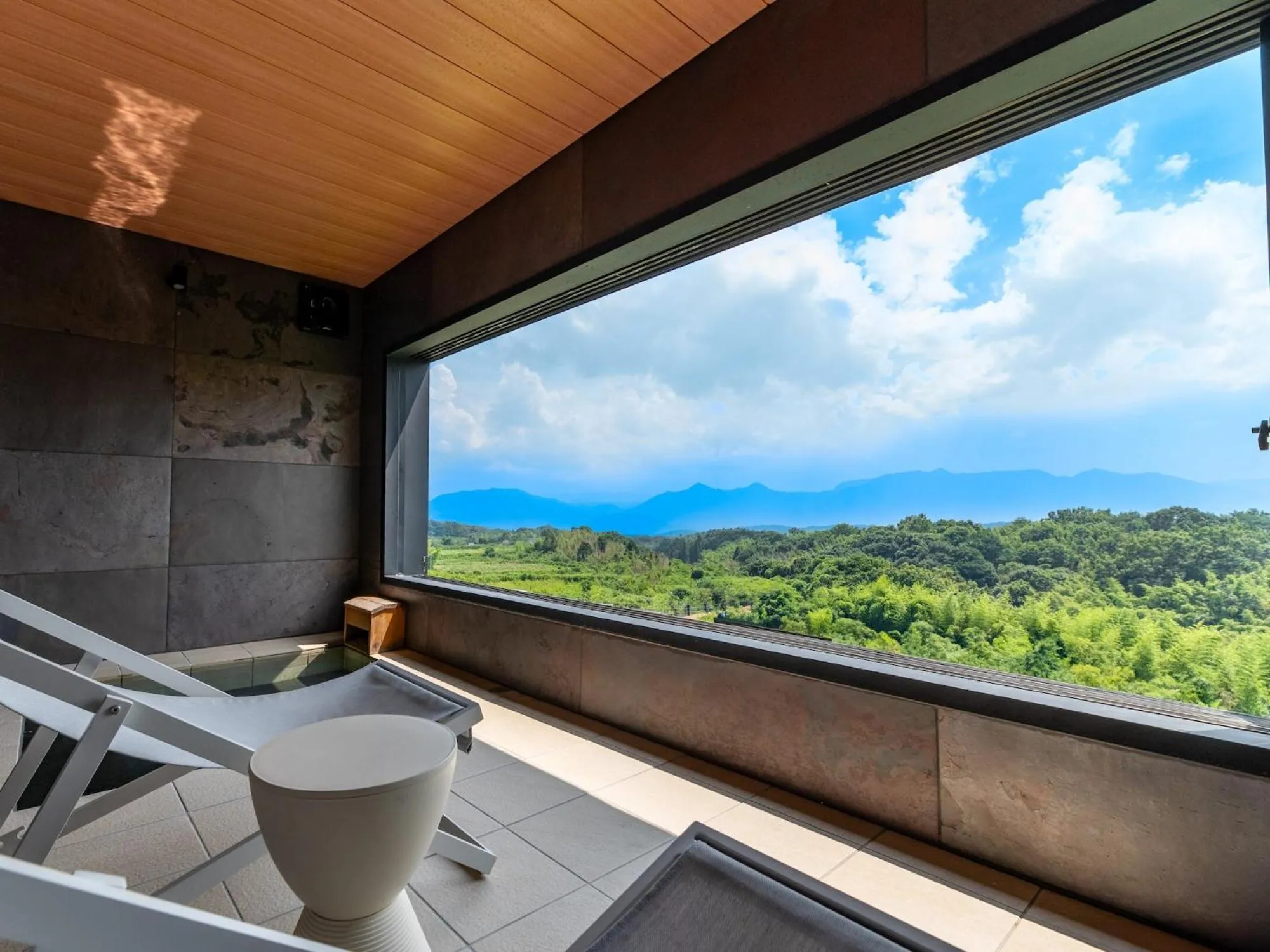 Natural landscape in Yufuin Glamping COMOREBI