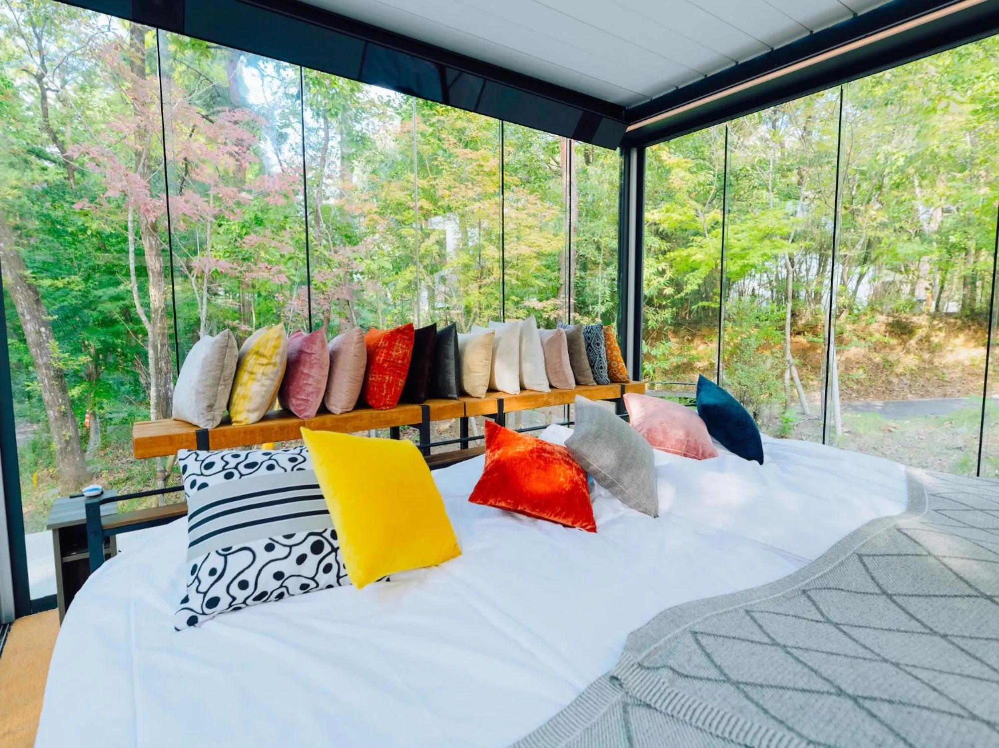 Bed in Yufuin Glamping COMOREBI