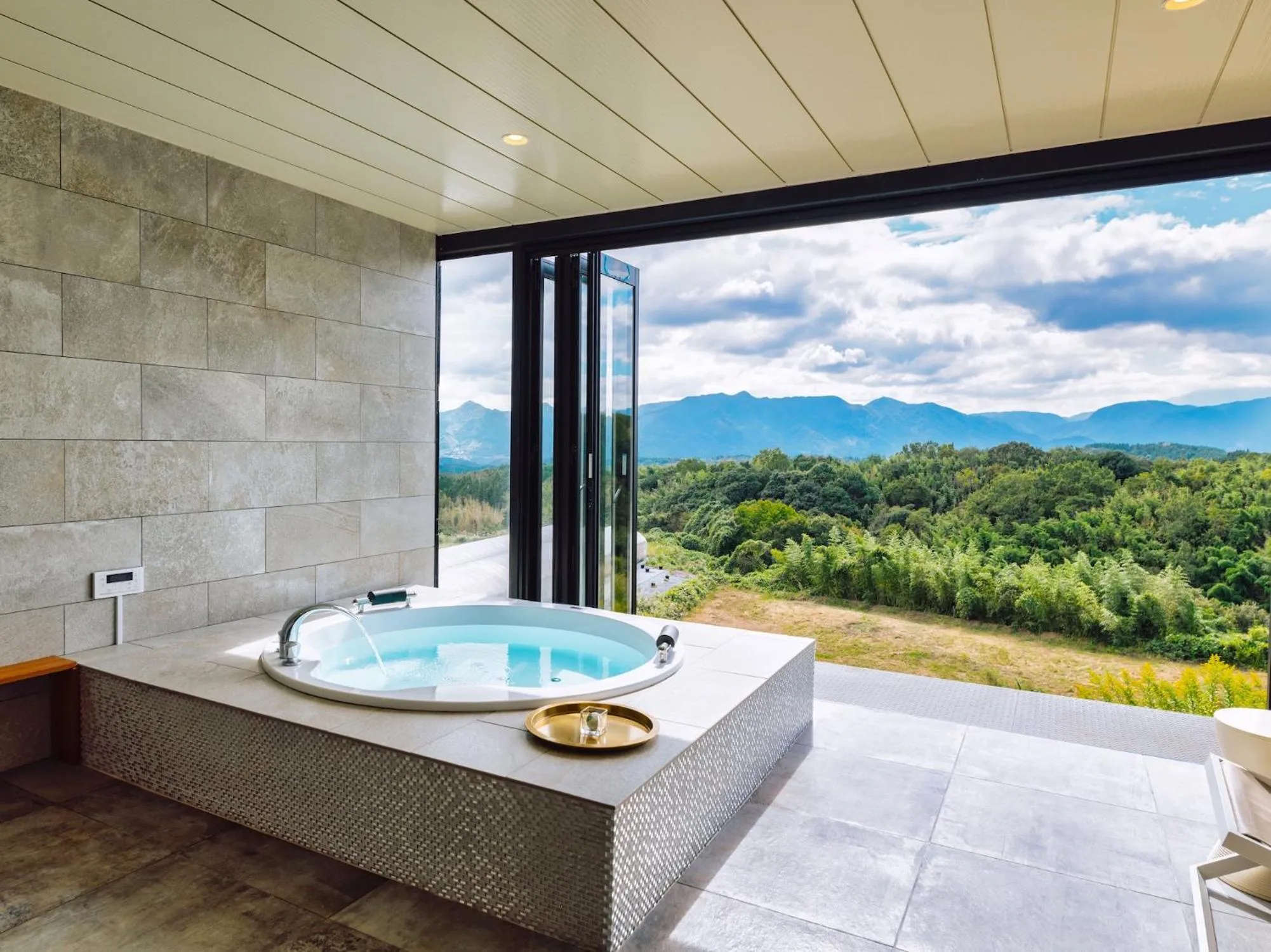 Bathroom in Yufuin Glamping COMOREBI