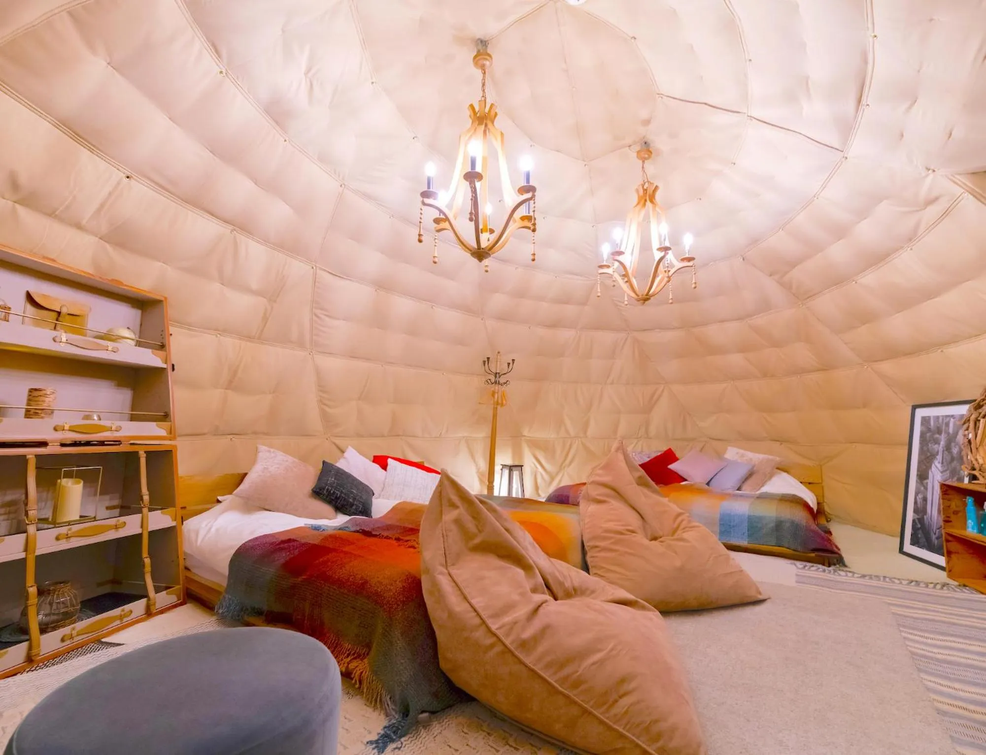 Photo of the whole room, Bed in Yufuin Glamping COMOREBI